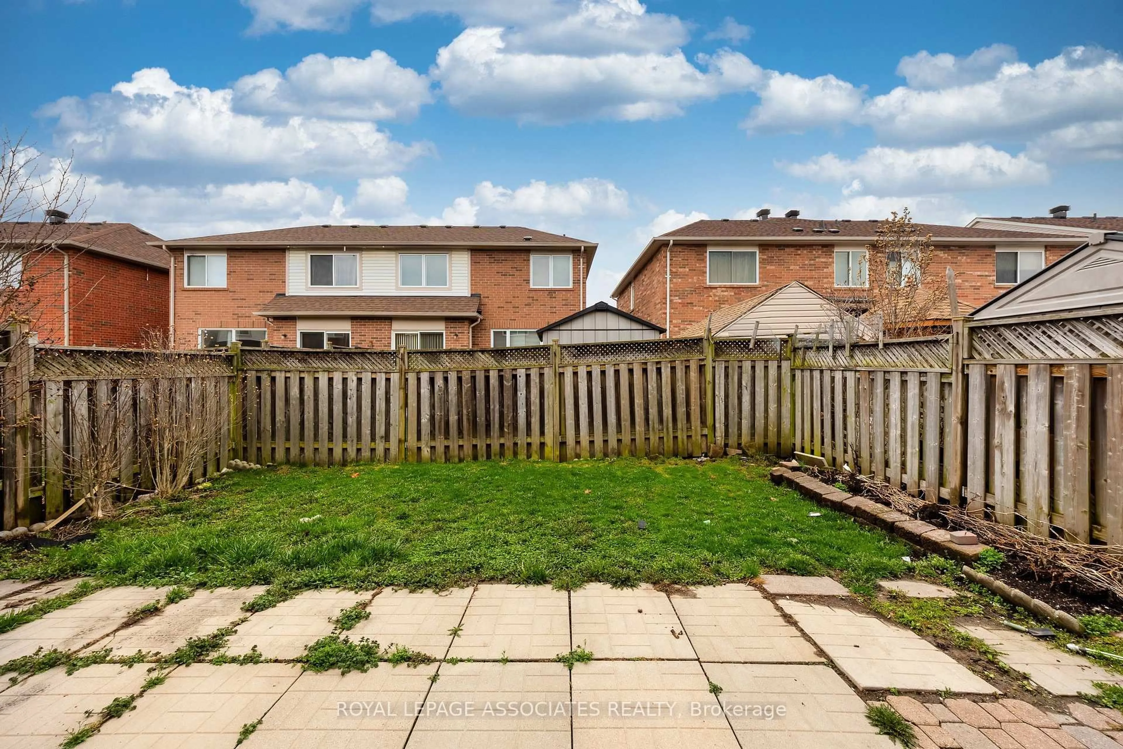 Patio, street for 149 Rouge River Dr, Toronto Ontario M1B 6G2