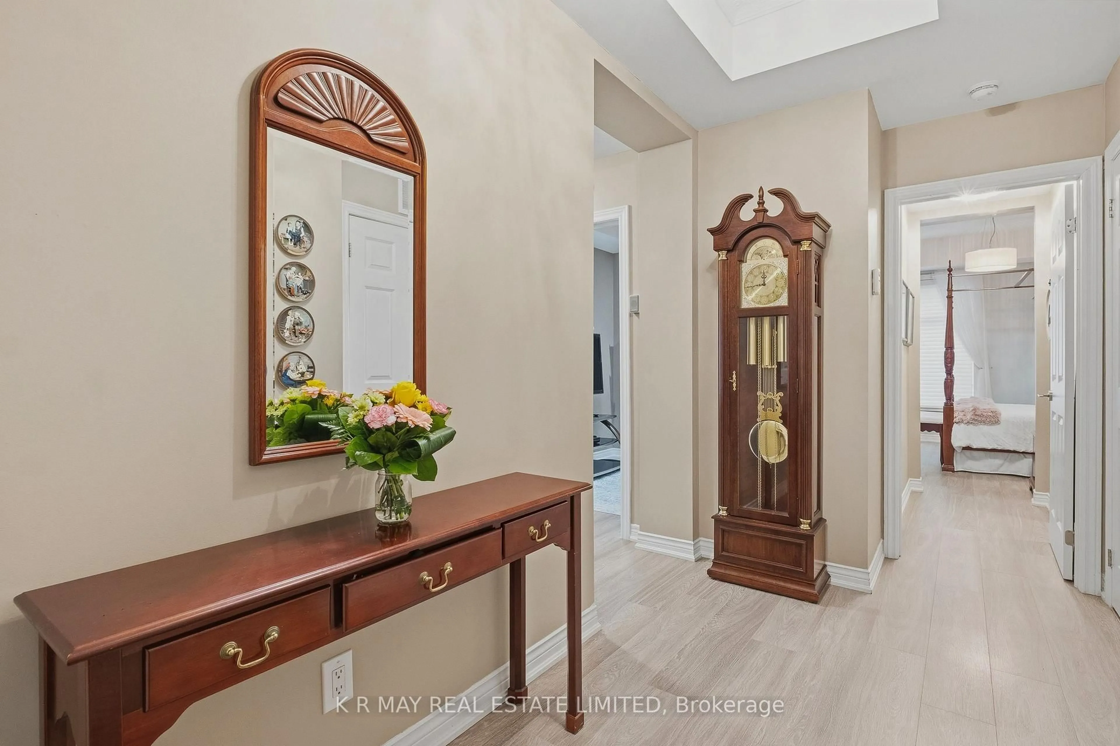 Indoor entryway for 660 Gordon St #106, Whitby Ontario L1N 0L1
