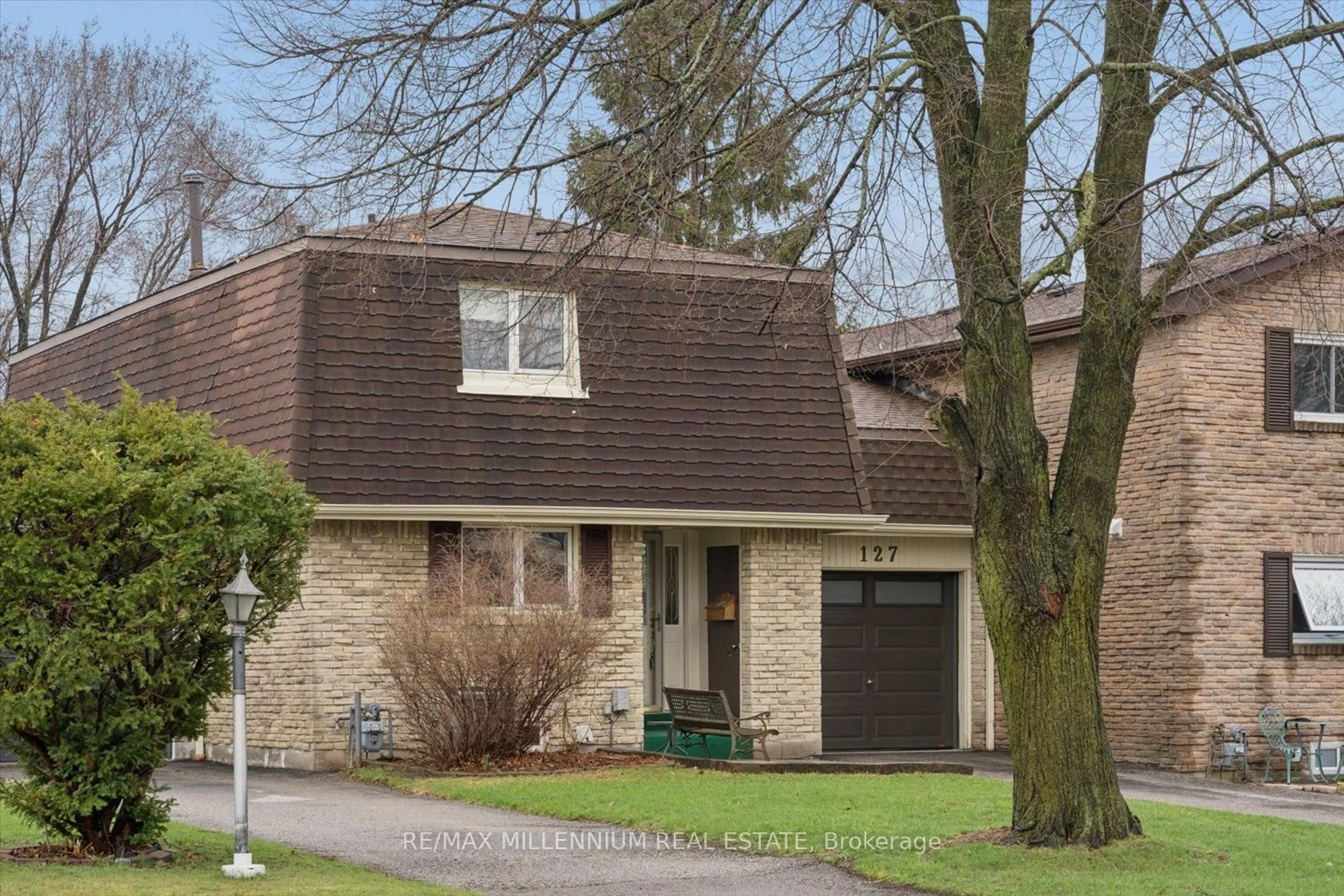 Home with vinyl exterior material, street for 127 Rands Rd, Ajax Ontario L1S 3H8