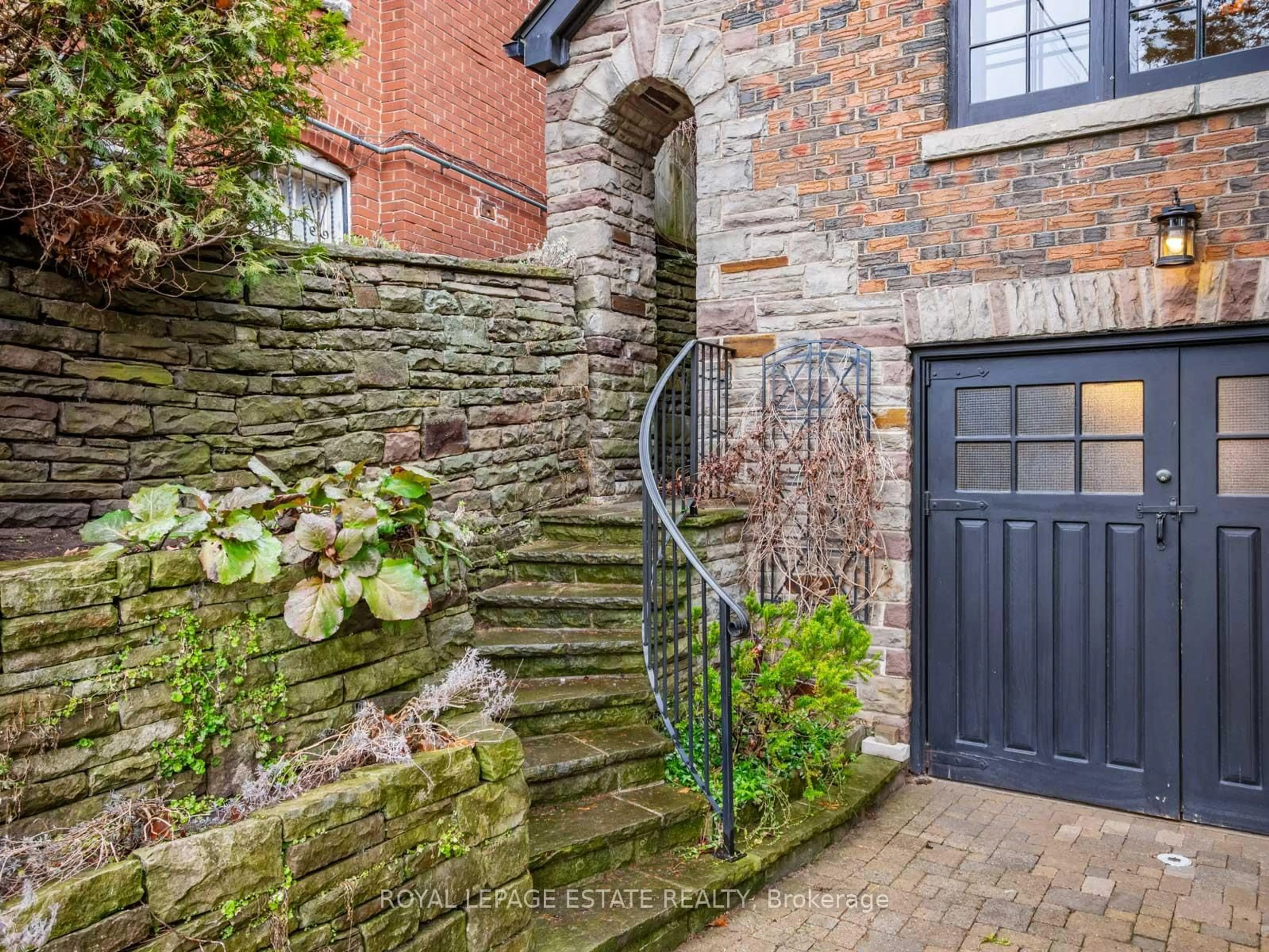 Unknown for 263 Glen Manor Dr, Toronto Ontario M4E 2Y3