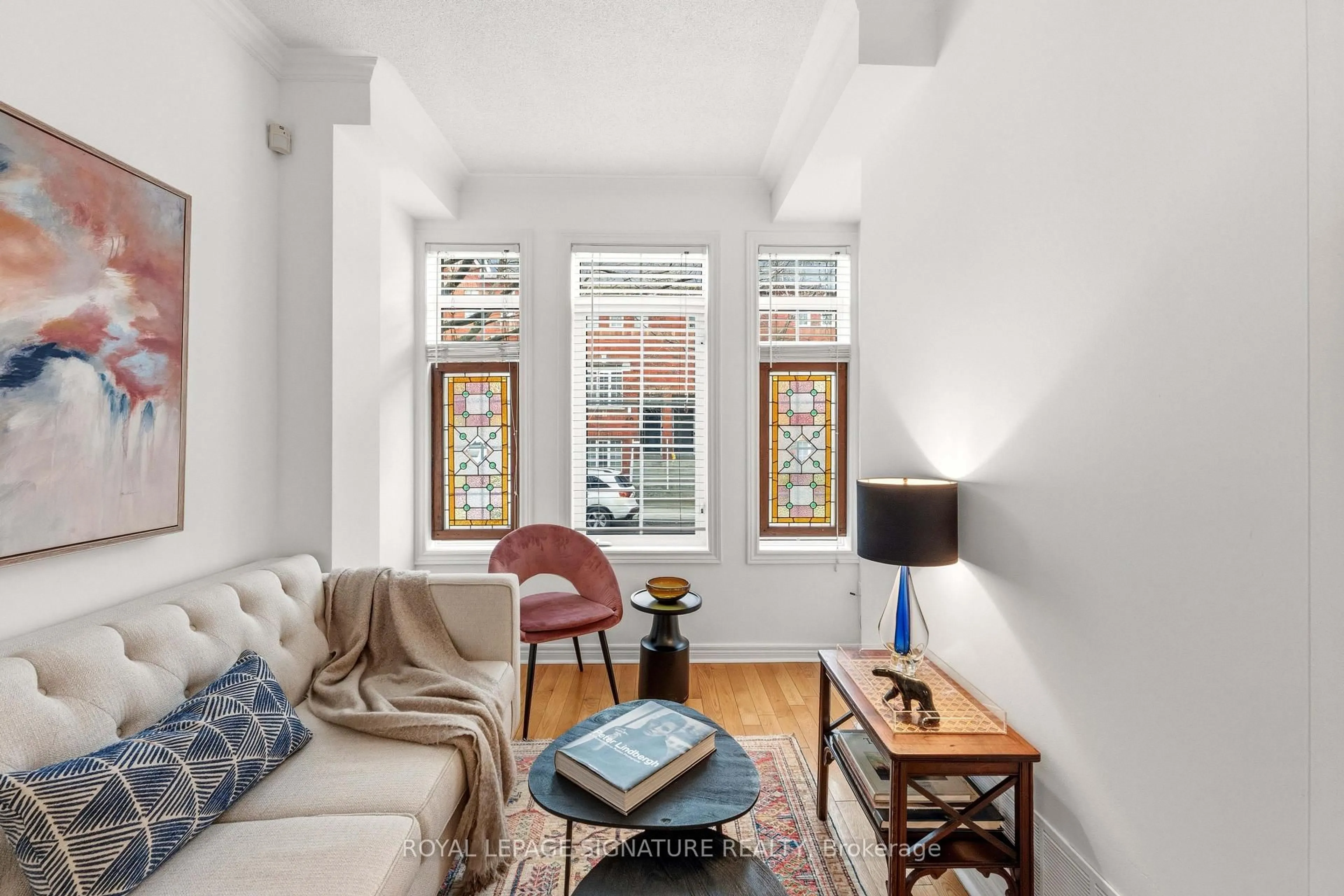 Living room with furniture, unknown for 60 Natalie Pl, Toronto Ontario M4M 3P7