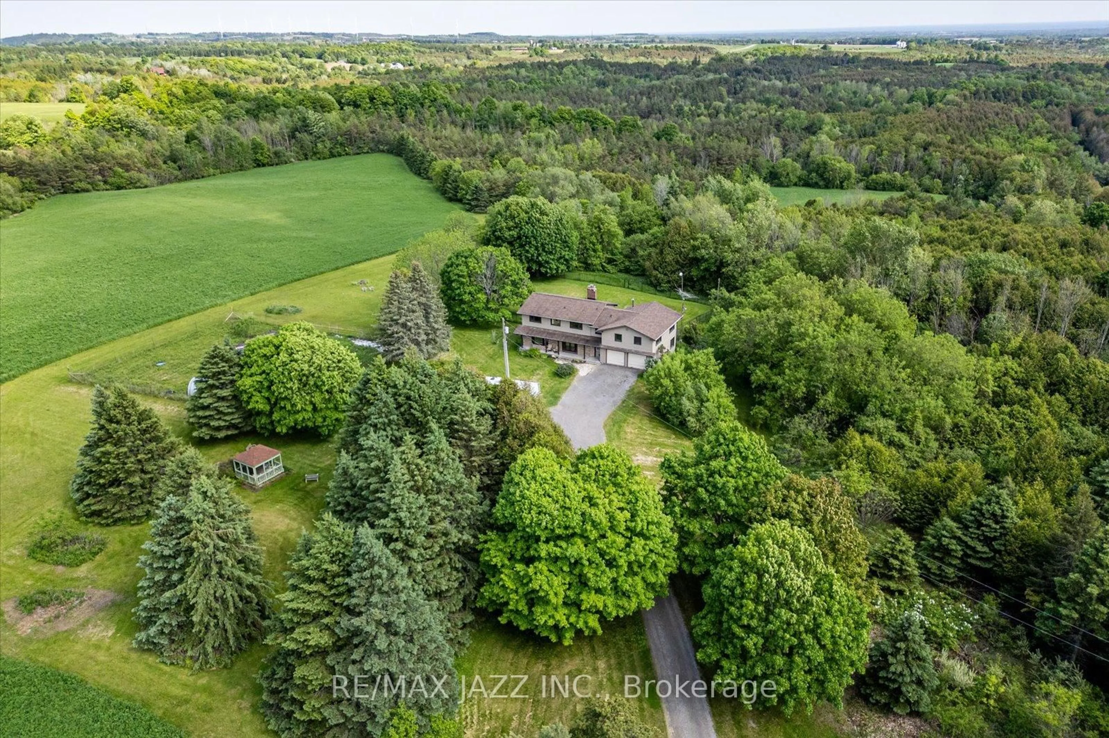 A pic from outside/outdoor area/front of a property/back of a property/a pic from drone, unknown for 8733 Leskard Rd, Clarington Ontario L0B 1M0