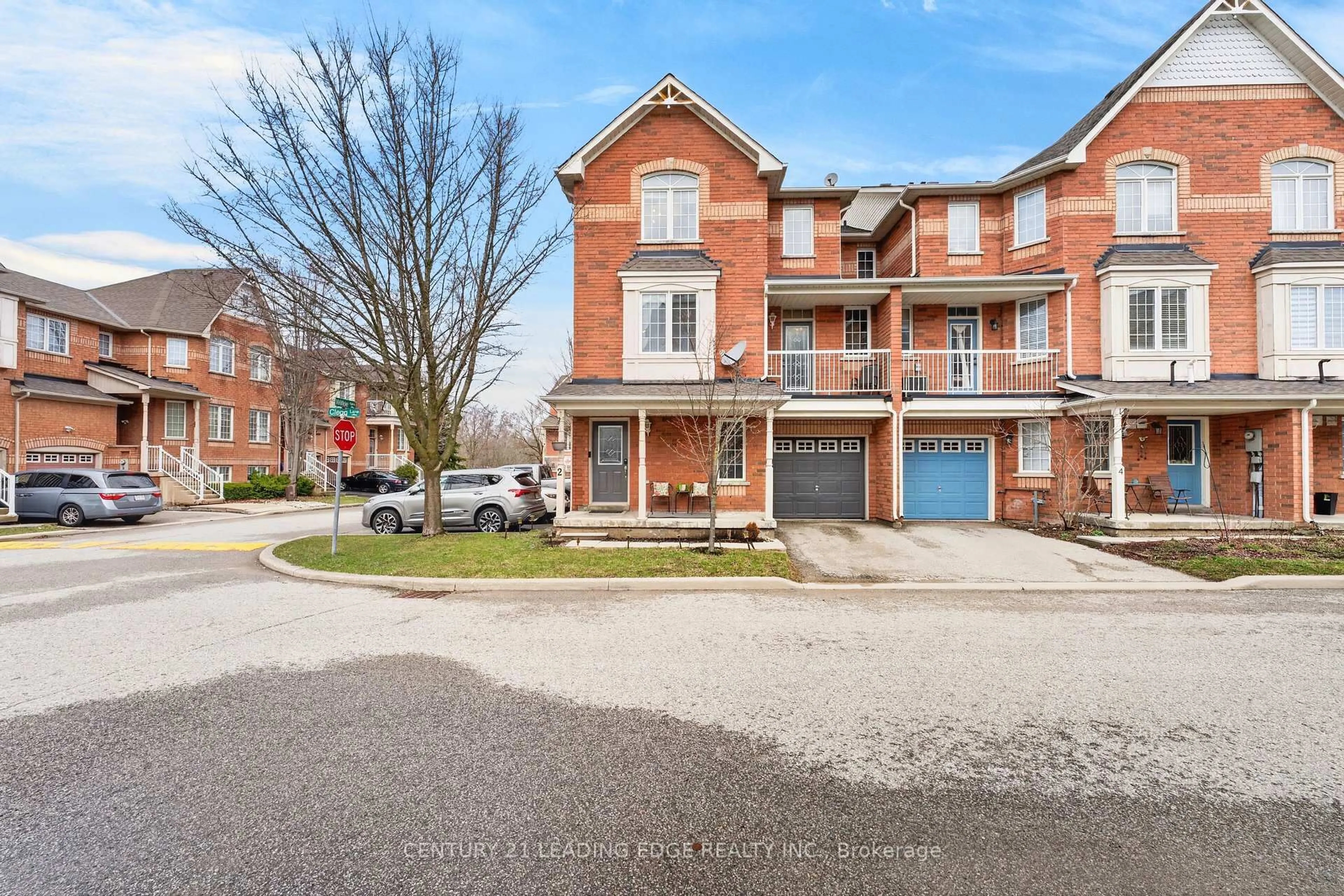 A pic from outside/outdoor area/front of a property/back of a property/a pic from drone, street for 2 Clegg Lane, Ajax Ontario L1S 7S5