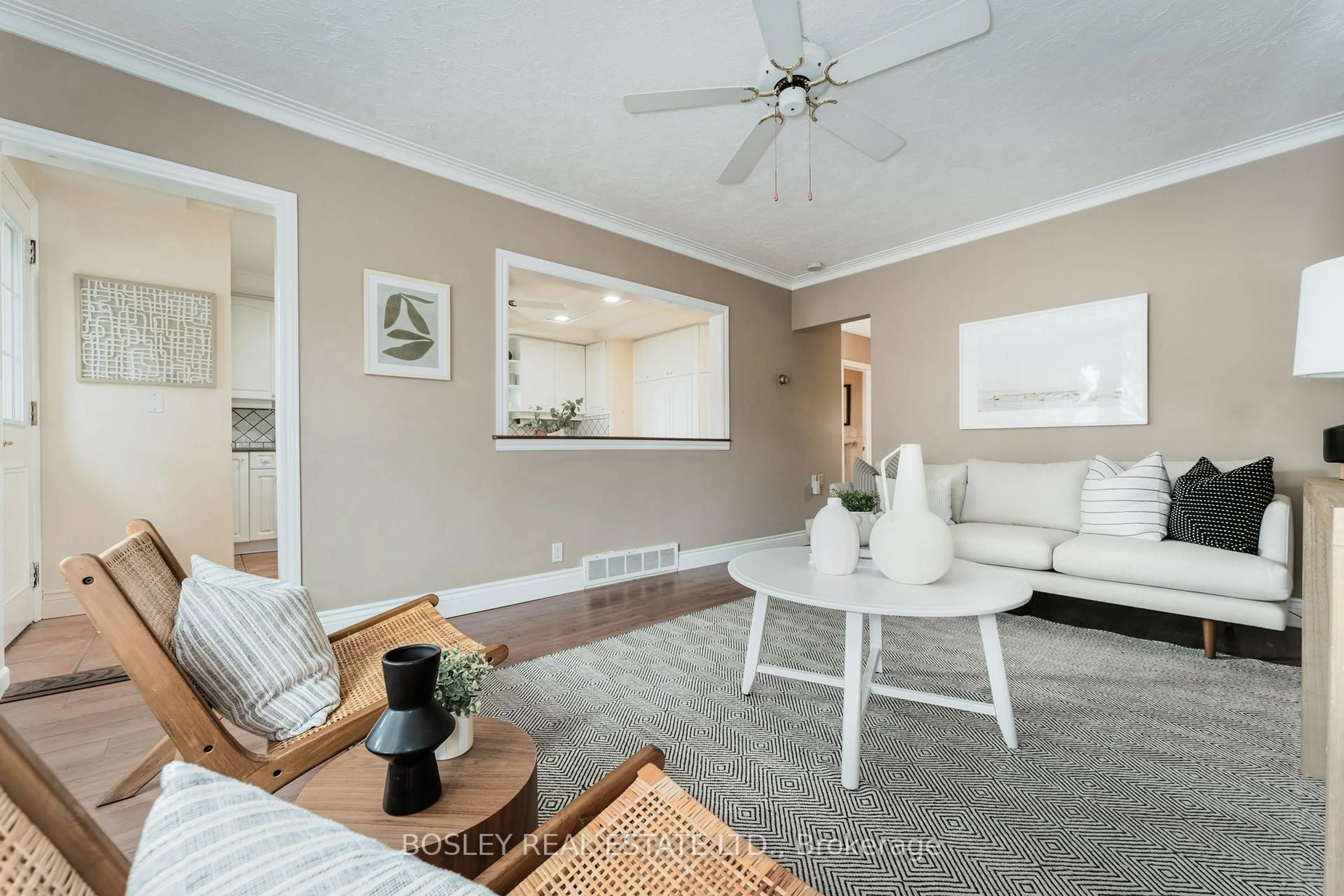 Living room with furniture, unknown for 132 Aylesworth Ave, Toronto Ontario M1N 2J6