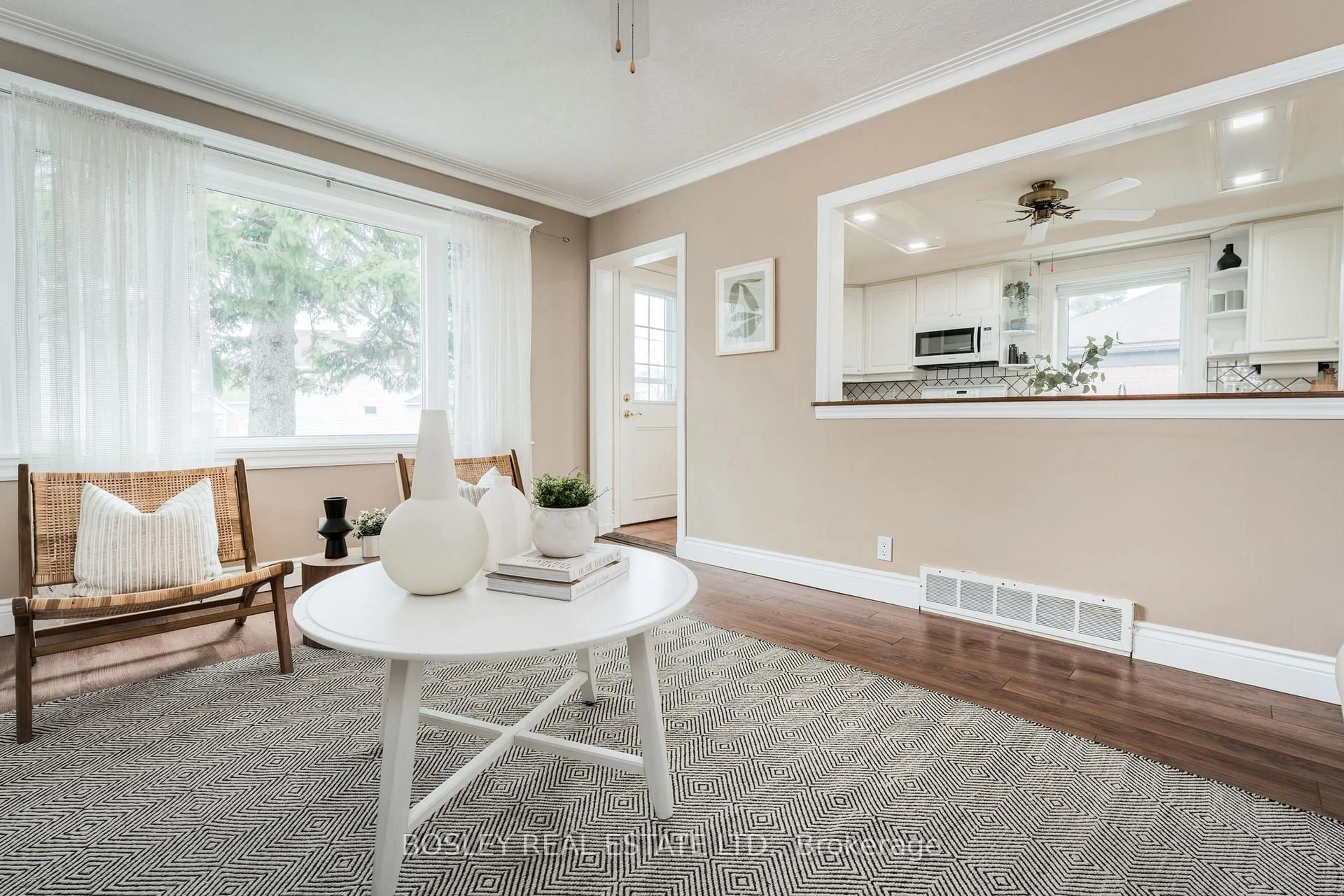 Unknown for 132 Aylesworth Ave, Toronto Ontario M1N 2J6