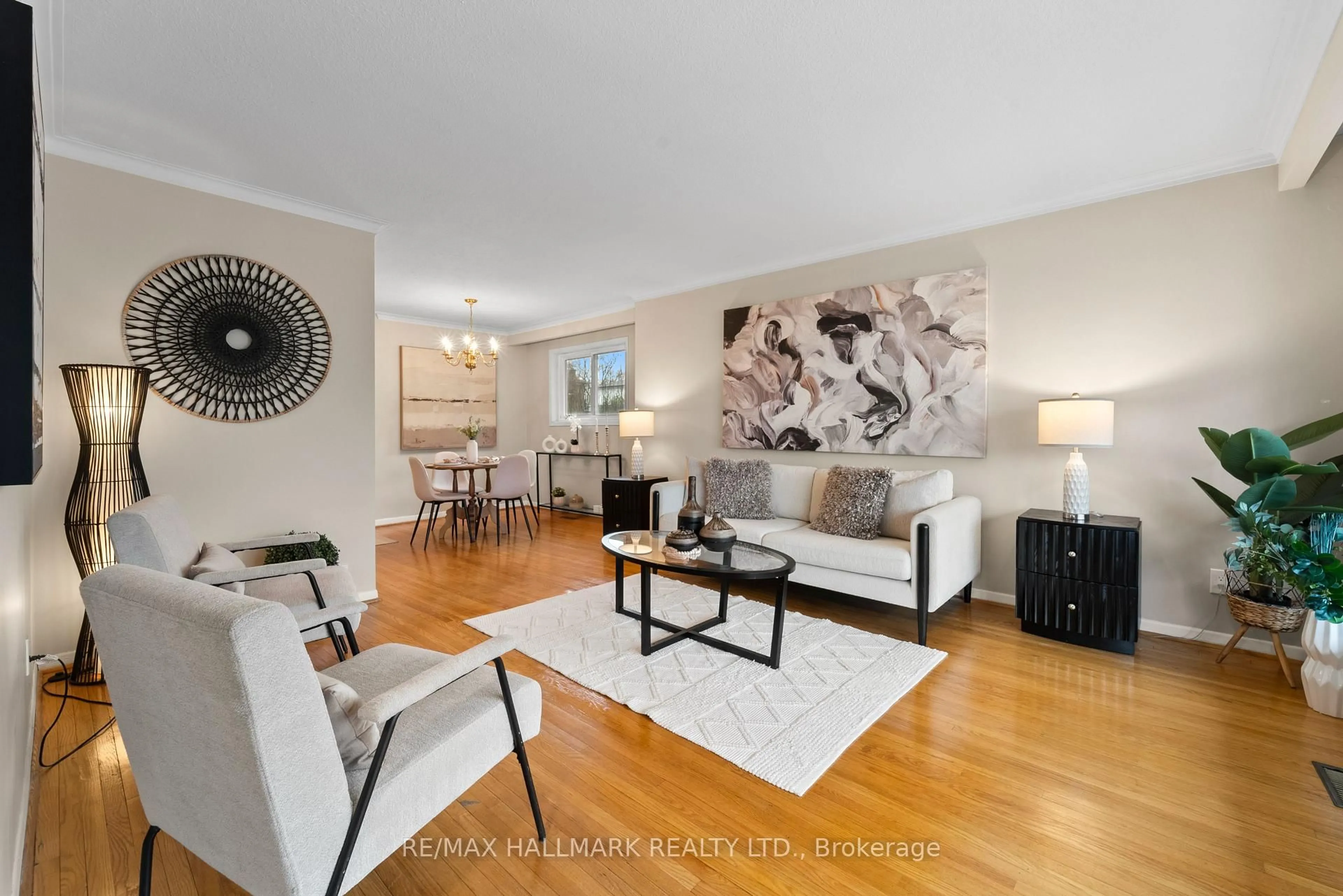 Living room with furniture, unknown for 100 Charlottetown Blvd, Toronto Ontario M1C 2C8