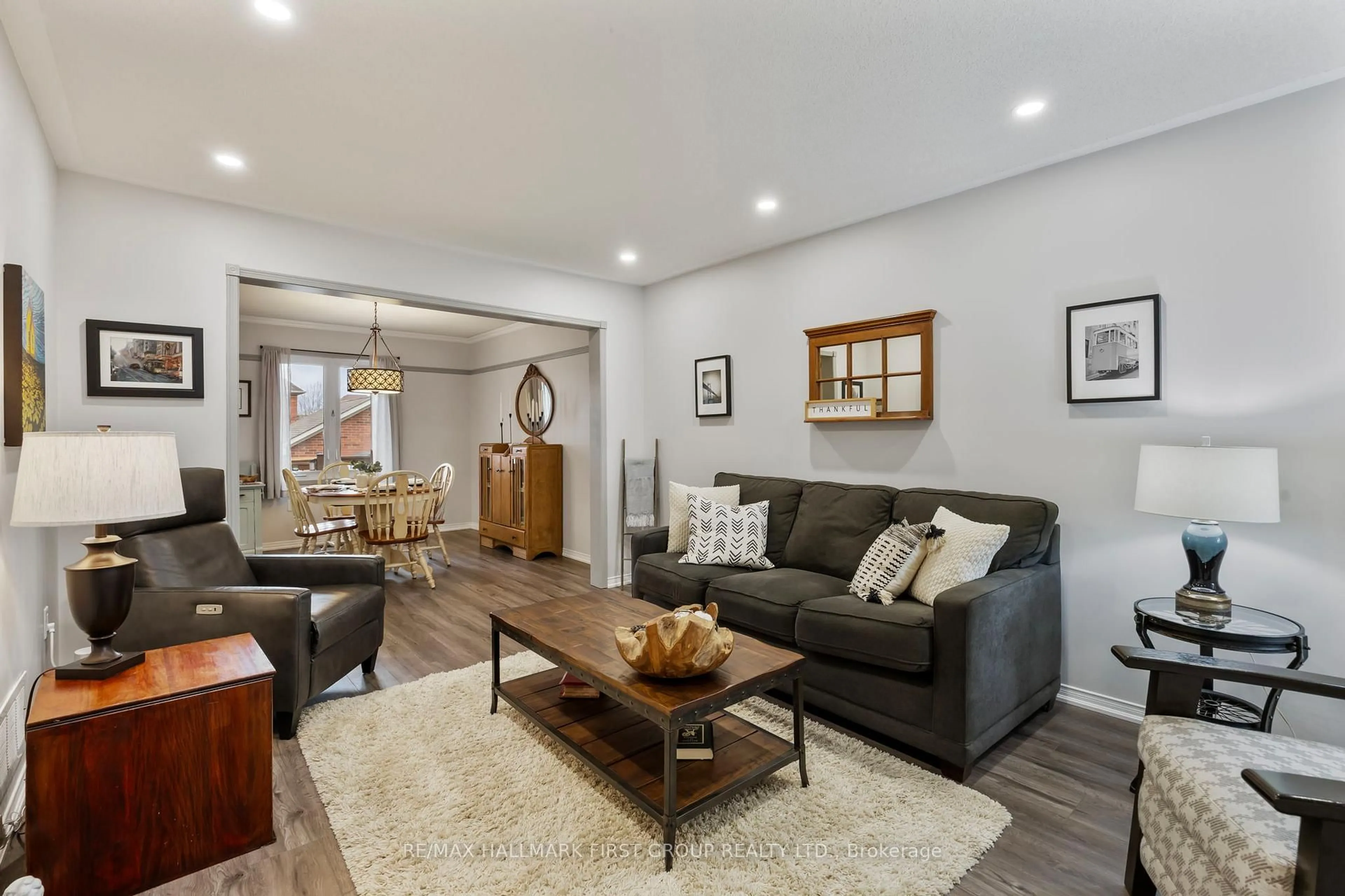 Living room with furniture, unknown for 5 Knox Cres, Whitby Ontario L1M 1C8