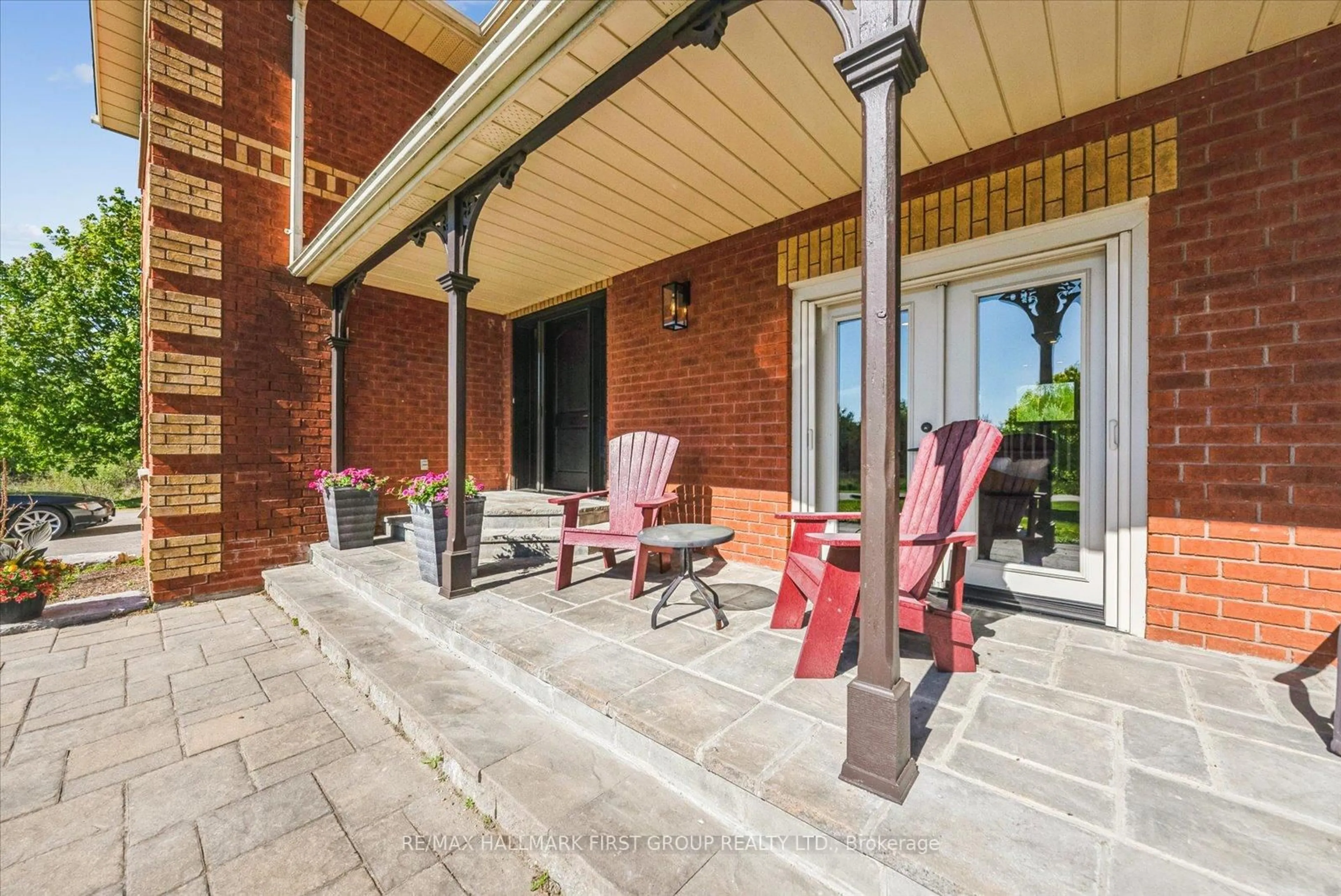 Patio, street for 4655 Sideline 6, Pickering Ontario L1Y 1A2