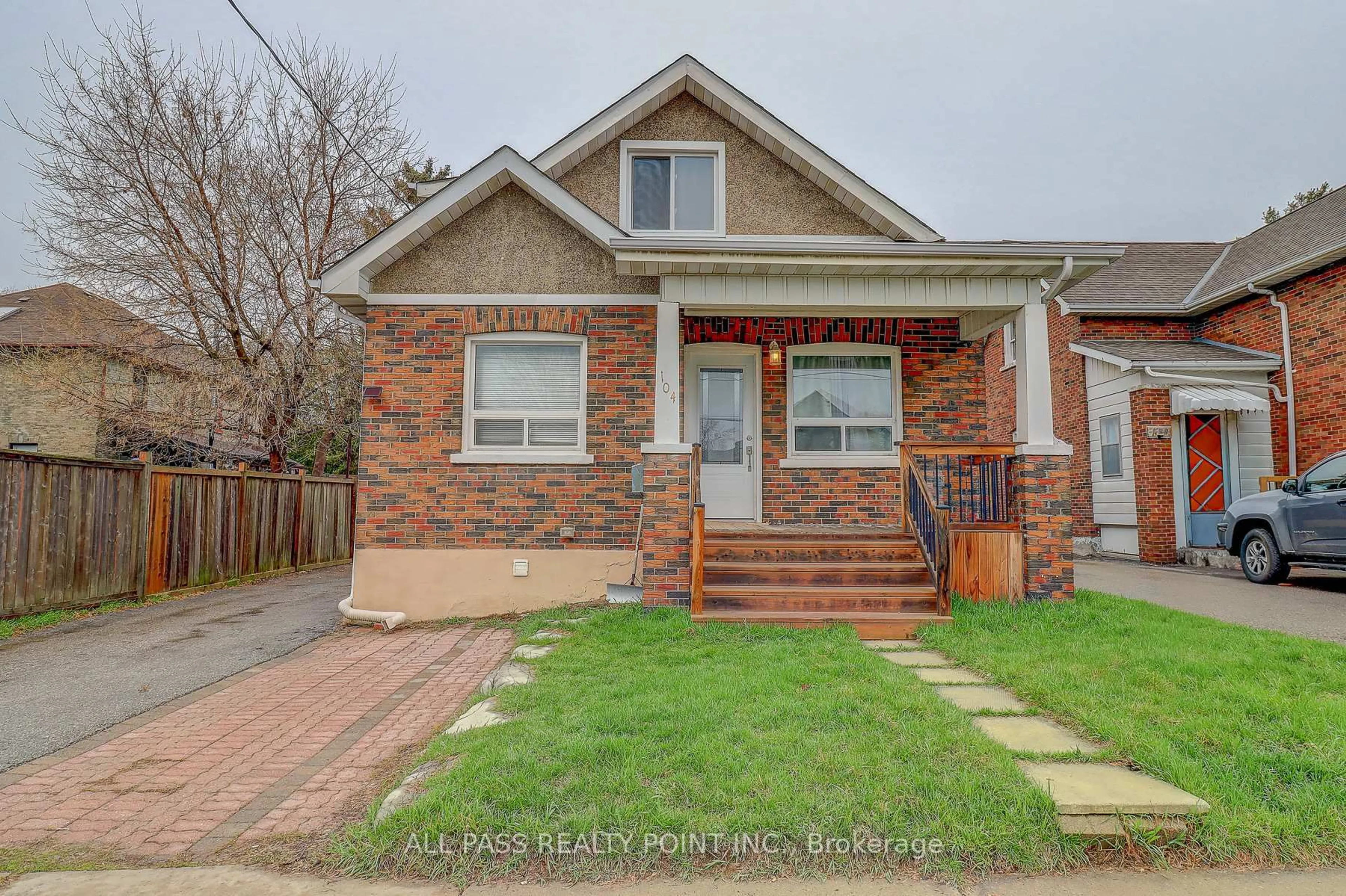 Home with brick exterior material, street for 104 Conant St, Oshawa Ontario L1H 3R6