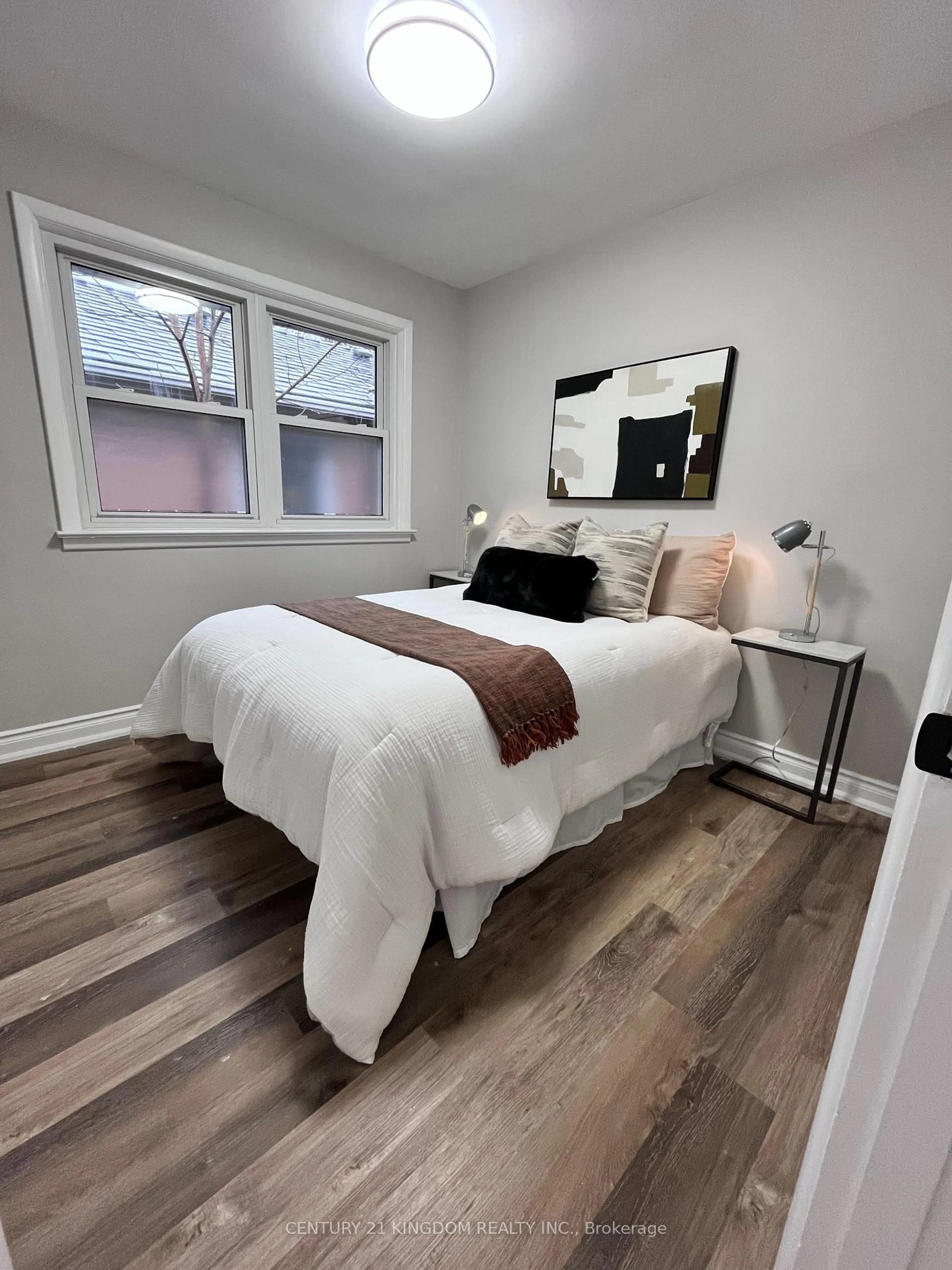 Bedroom with bed, wood/laminate floor for 3 Botany Hill Rd, Toronto Ontario M1G 3K1