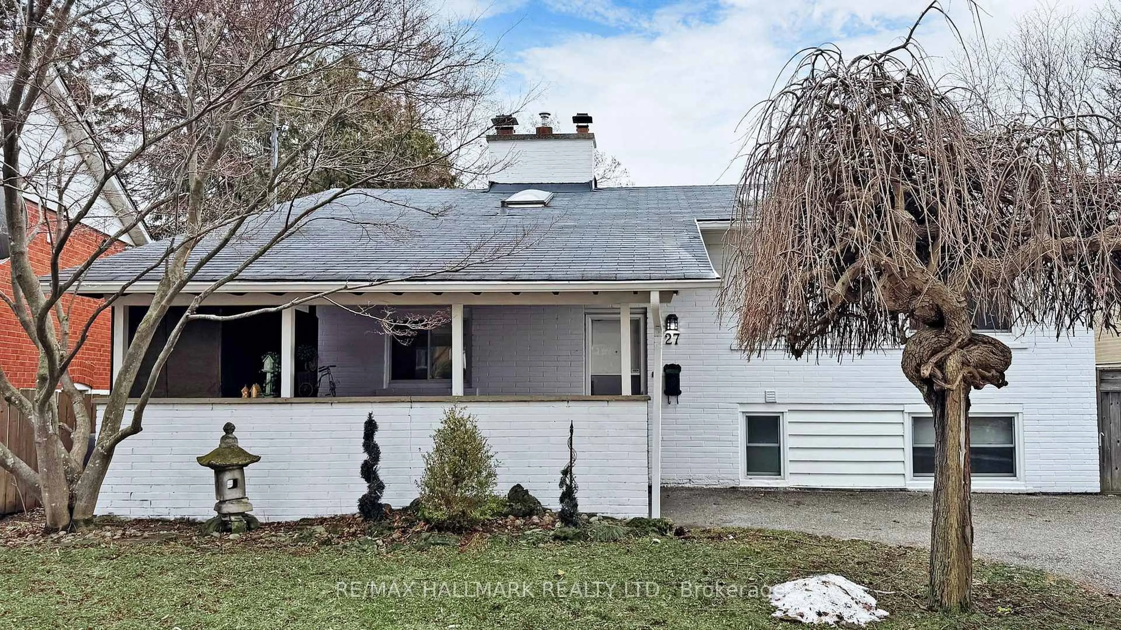 Home with vinyl exterior material, street for 27 Benleigh Dr, Toronto Ontario M1H 1J1