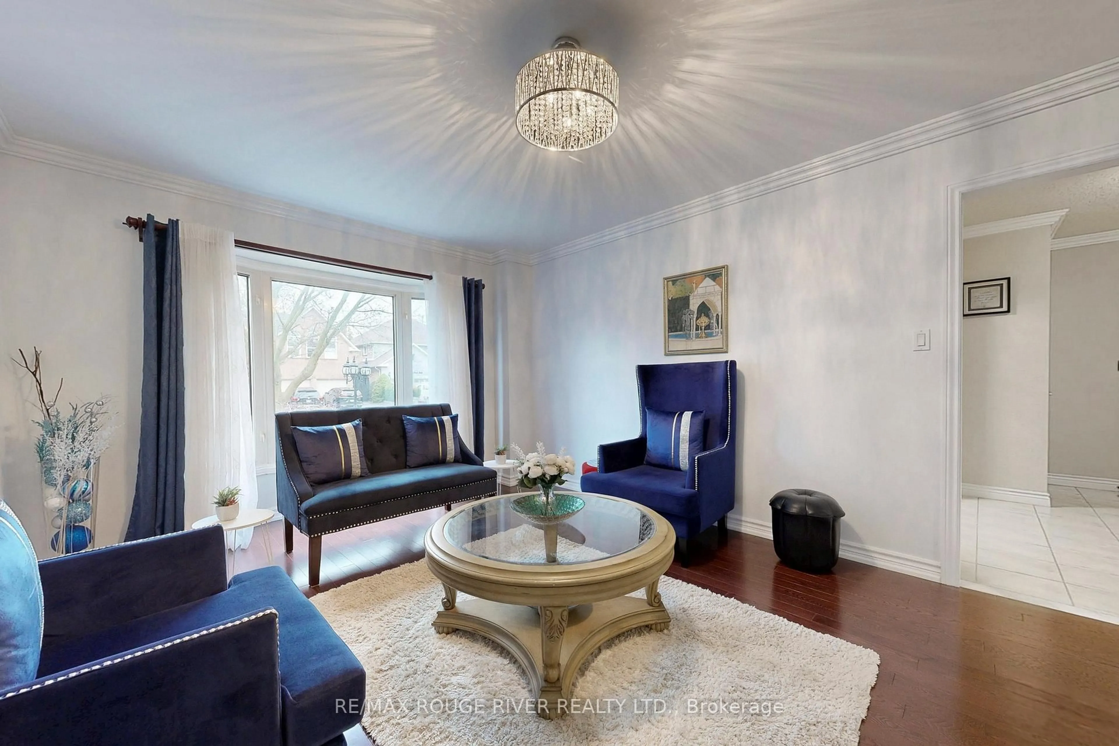 Living room with furniture, unknown for 45 Rotherglen Rd, Ajax Ontario L1T 1S8