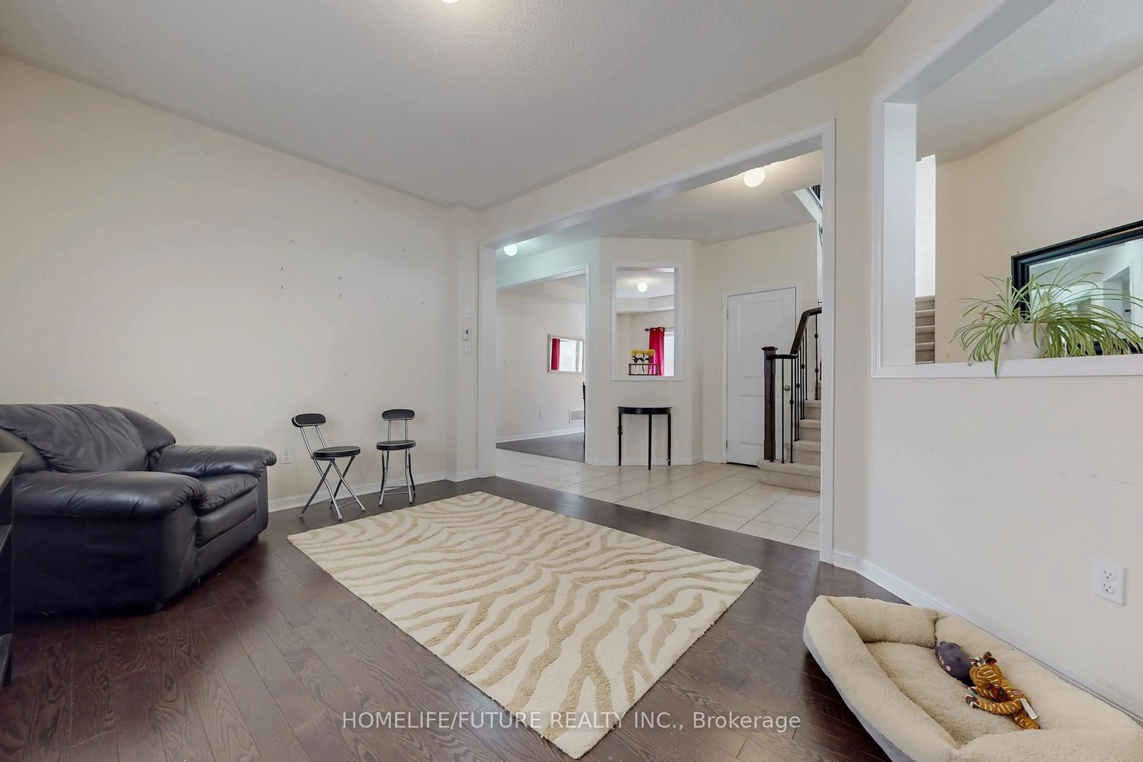 Indoor entryway for 23 Edwin Carr St, Clarington Ontario L1C 0R8