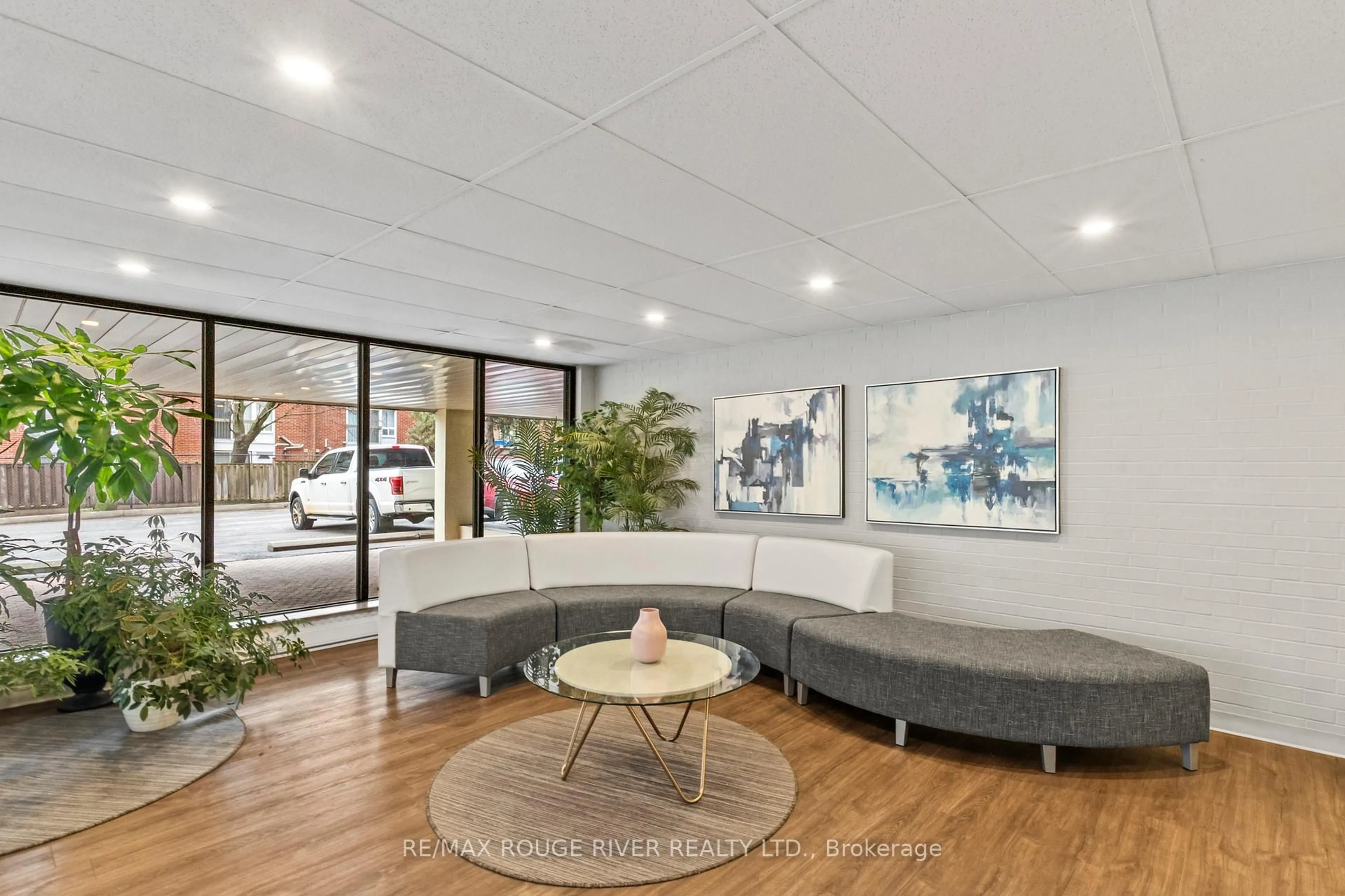 Lobby for 40 Chichester Pl #804, Toronto Ontario M1T 3R6