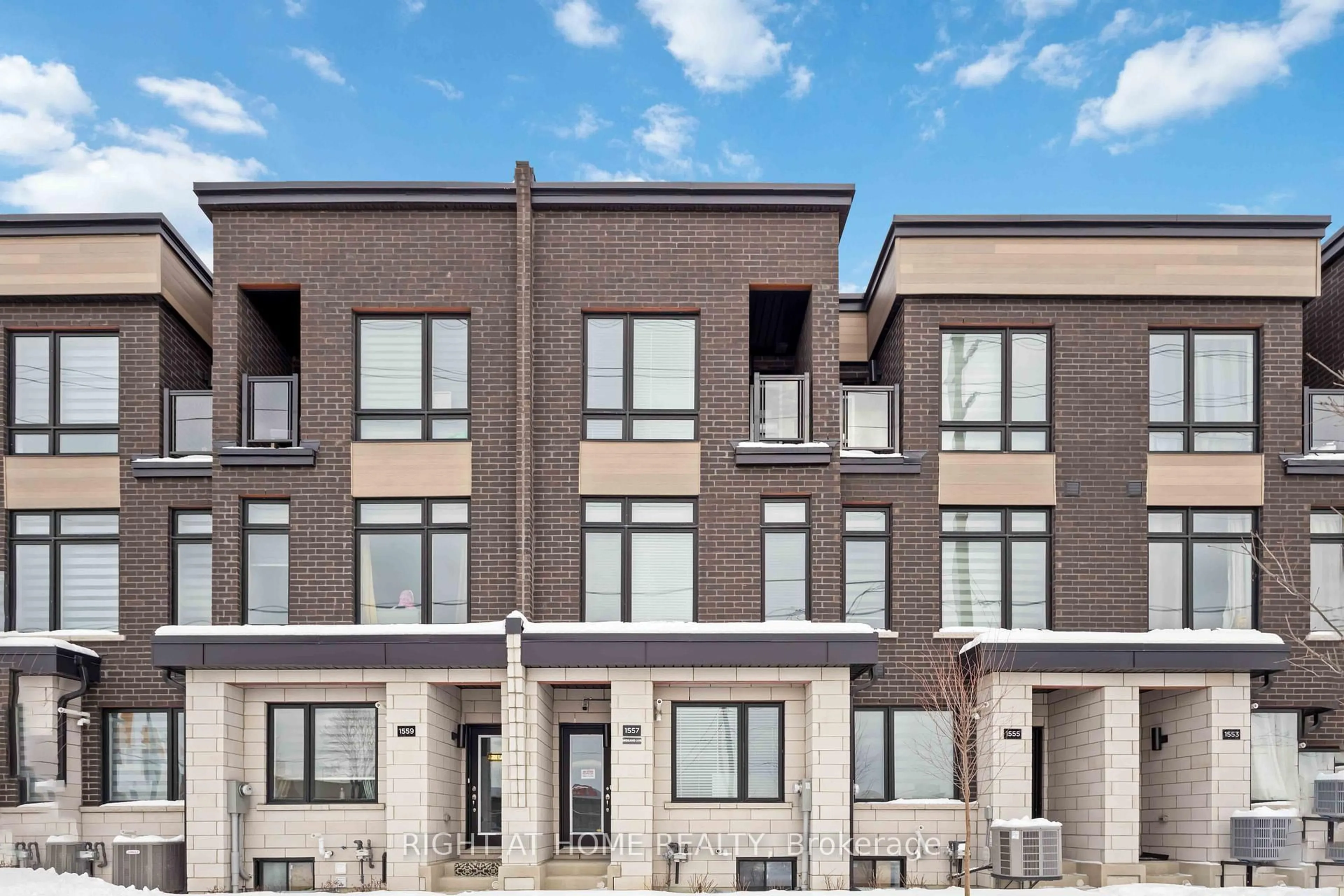 Home with brick exterior material, street for 1557 Midland Ave, Toronto Ontario M1P 0G3