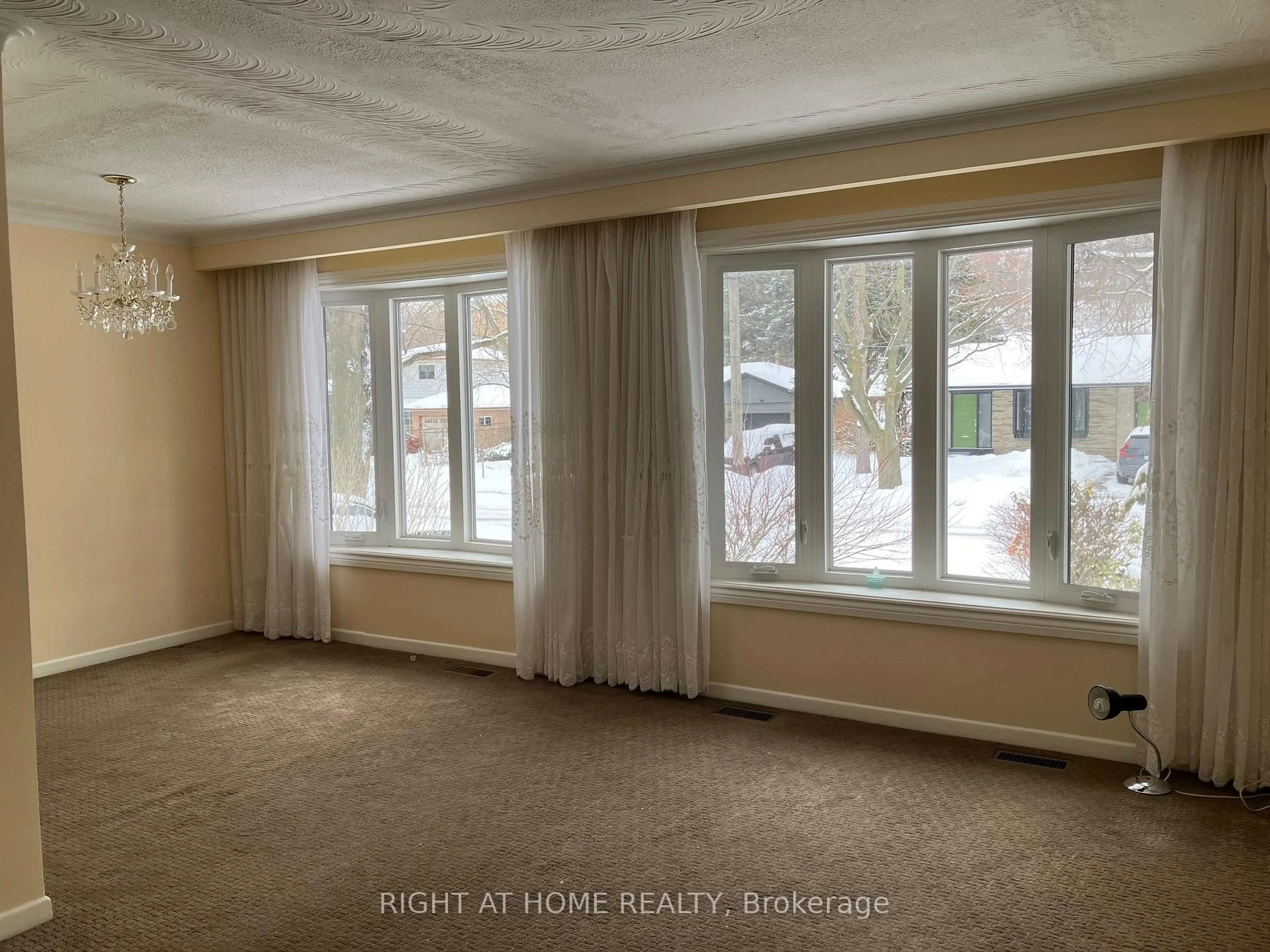 A pic of a room for 29 Rowatson Rd, Toronto Ontario M1E 1K2