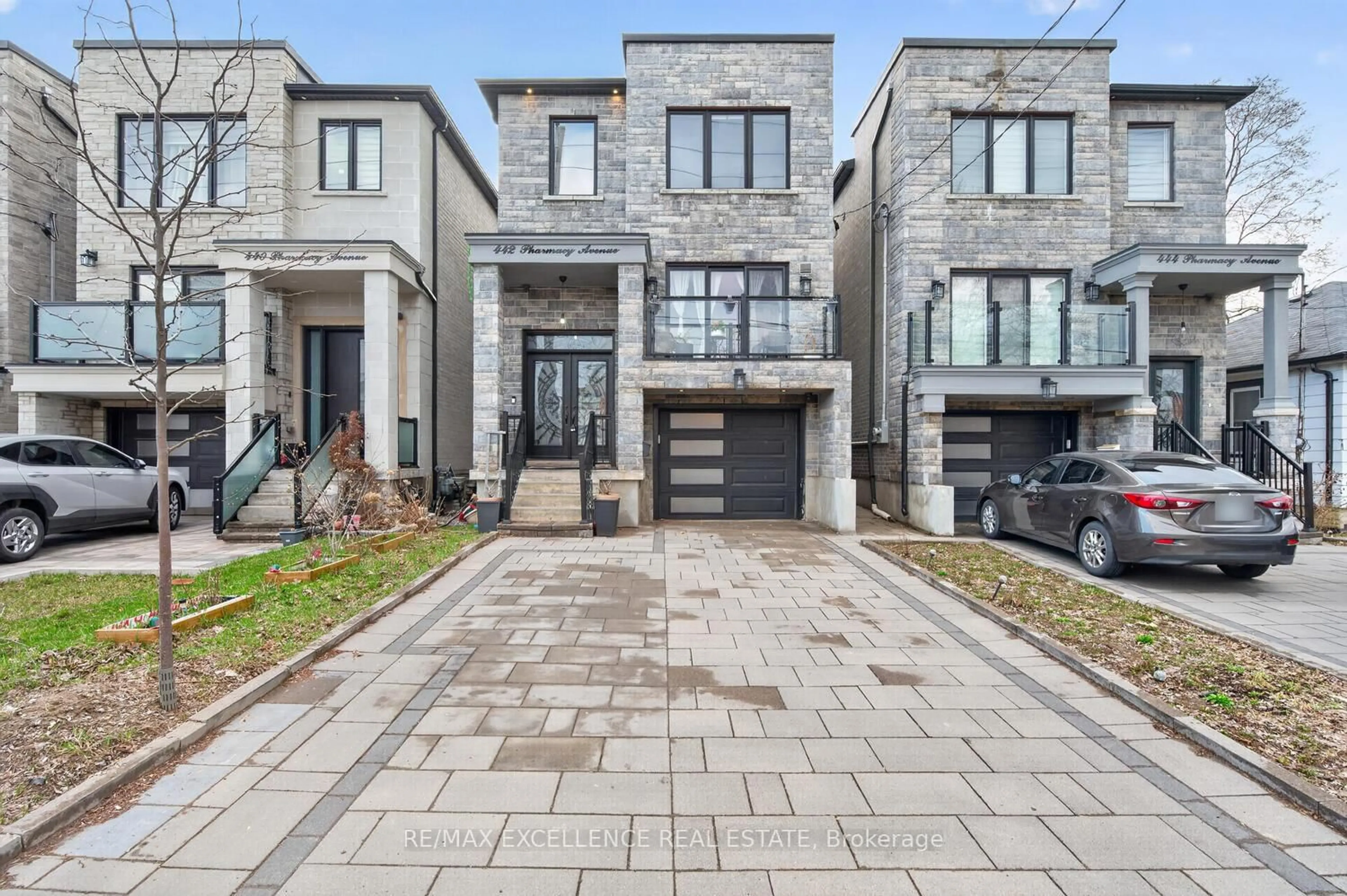 Home with brick exterior material, street for 442 Pharmacy Ave, Toronto Ontario M1L 3G6
