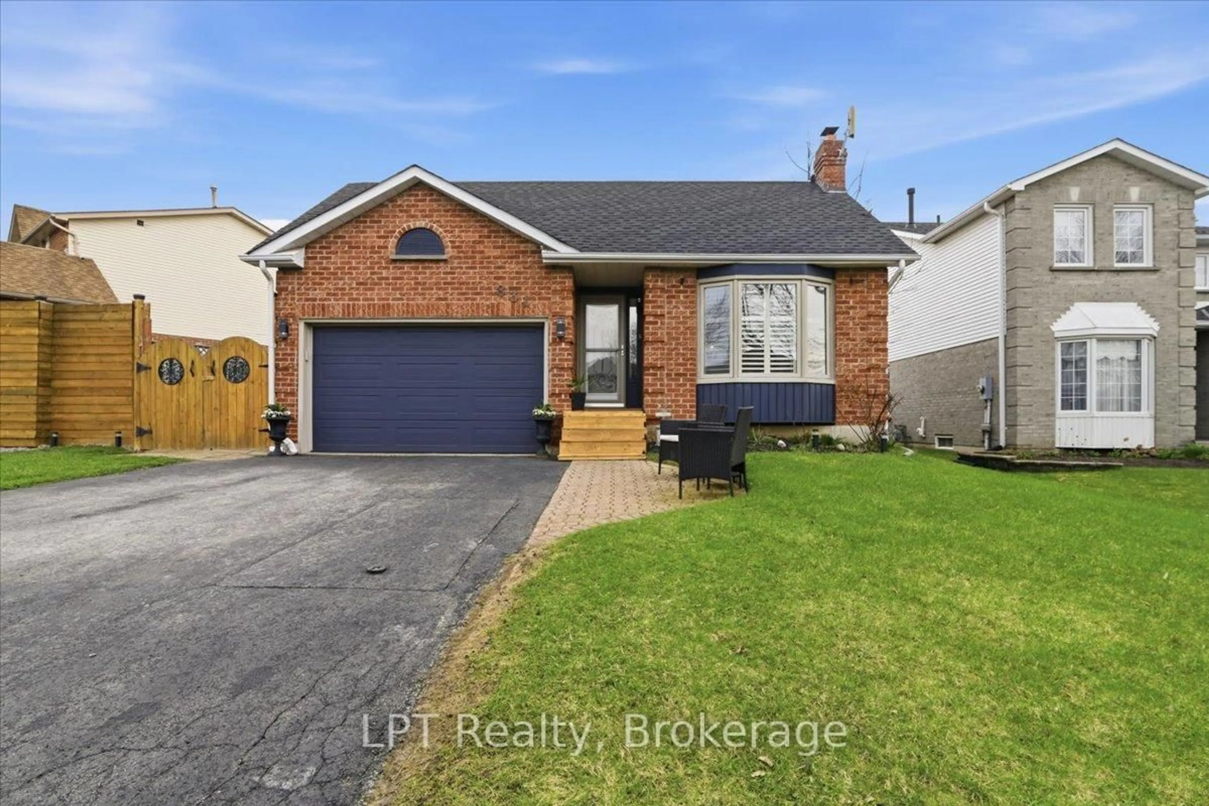 Home with brick exterior material, street for 831 Lavis St, Oshawa Ontario L1K 1W8