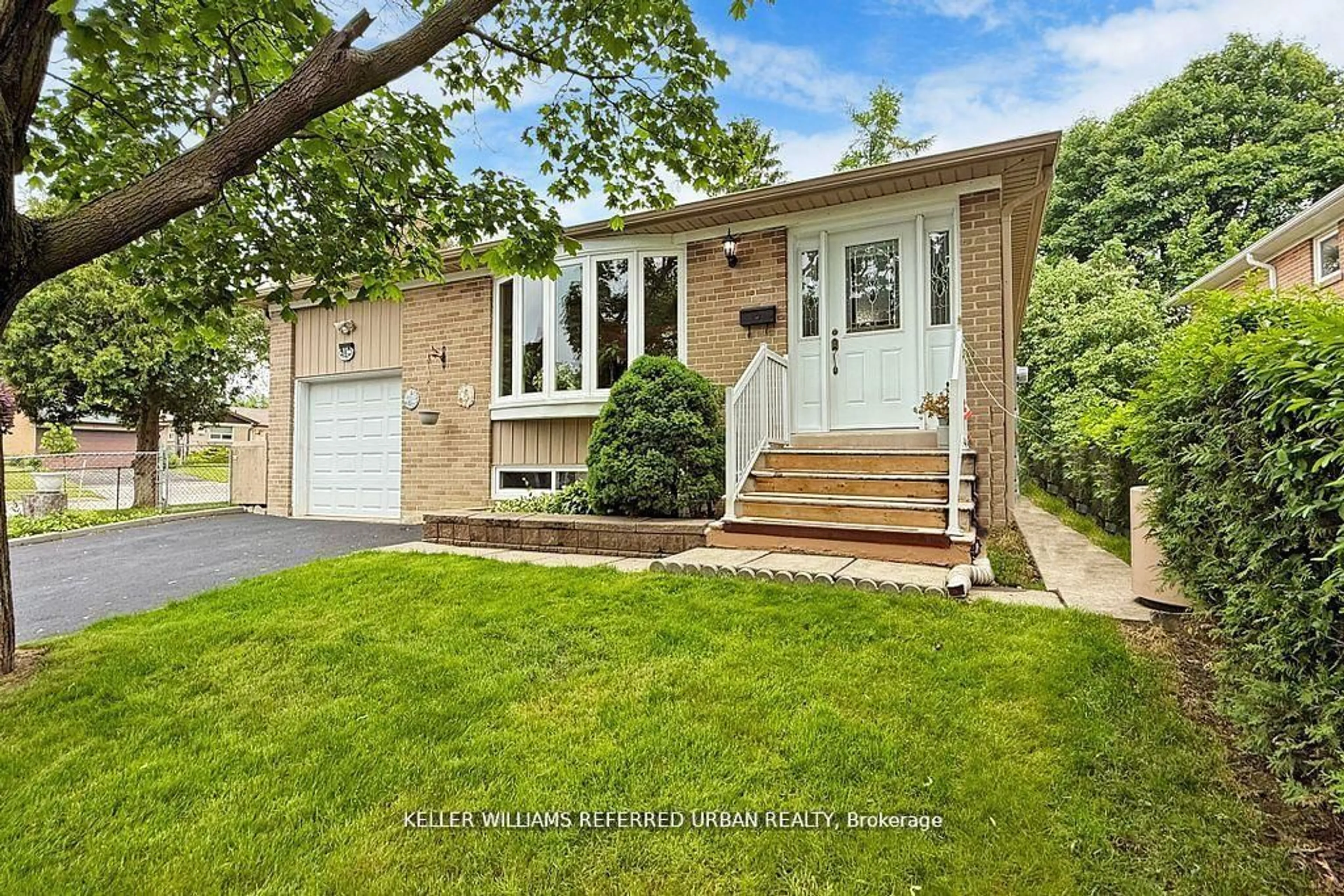 Home with vinyl exterior material, street for 11 Midcroft Dr, Toronto Ontario M1S 1W9