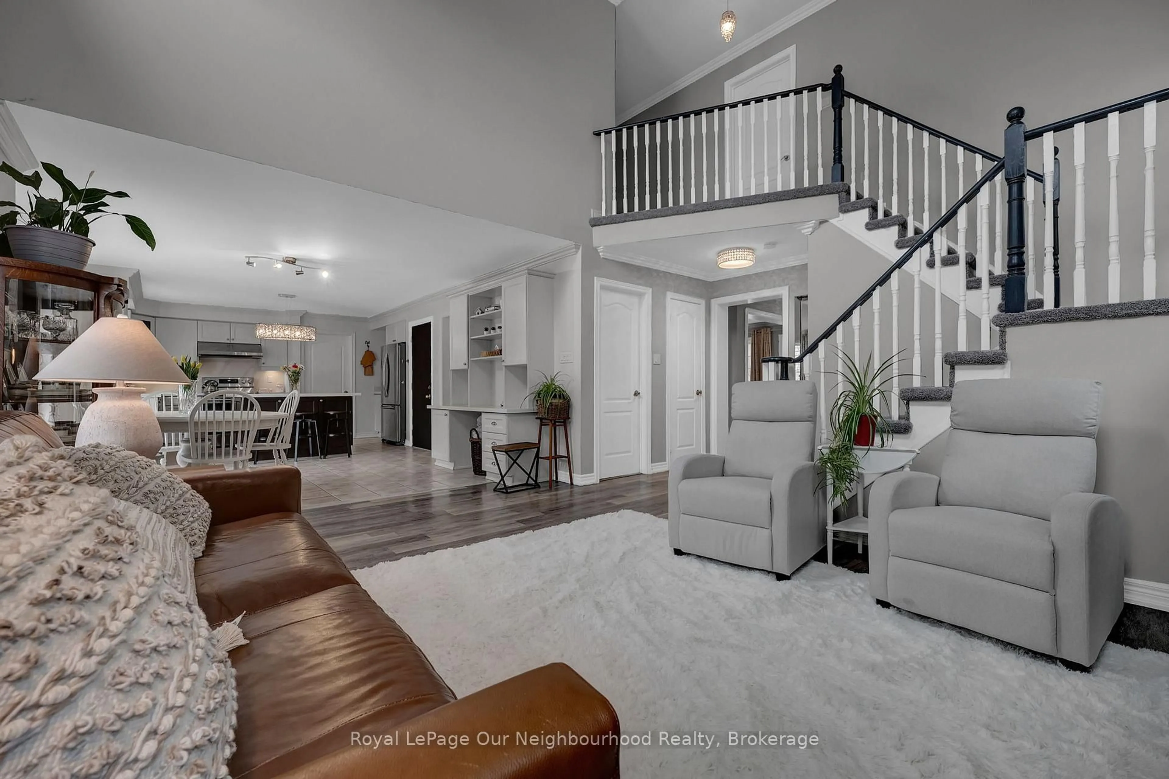 Indoor entryway for 24 Kingham Ave, Ajax Ontario L1Z 1M9