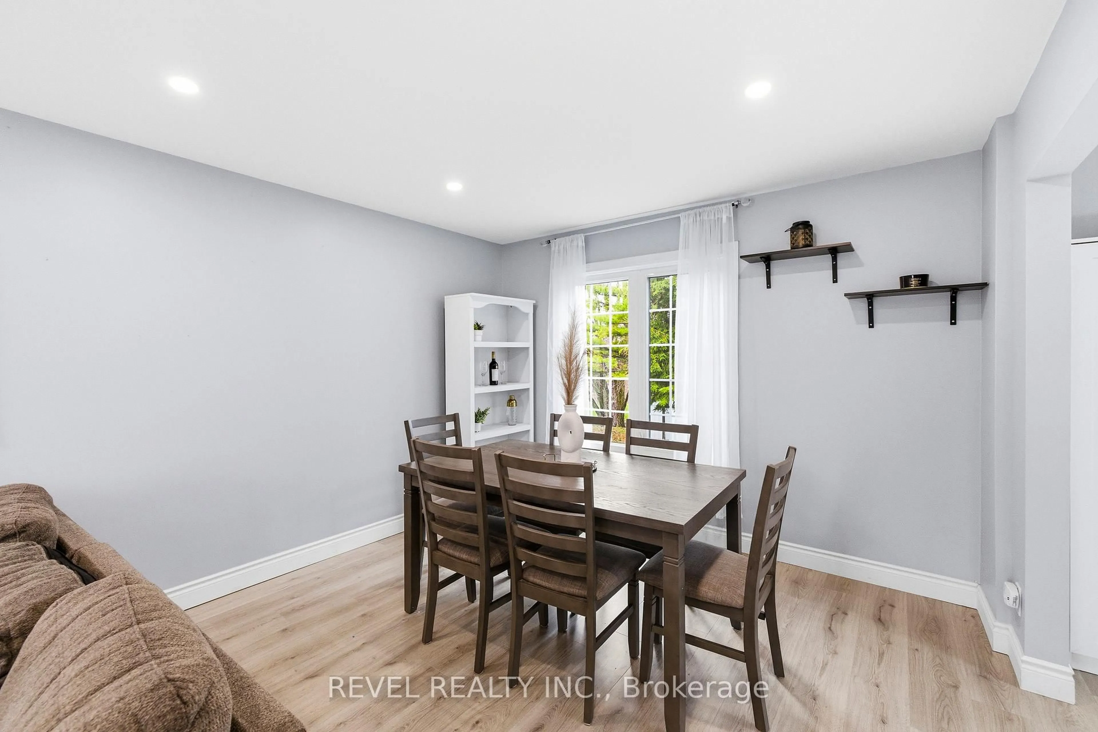 Dining room, unknown for 396 Wilson Rd, Oshawa Ontario L1G 6E5