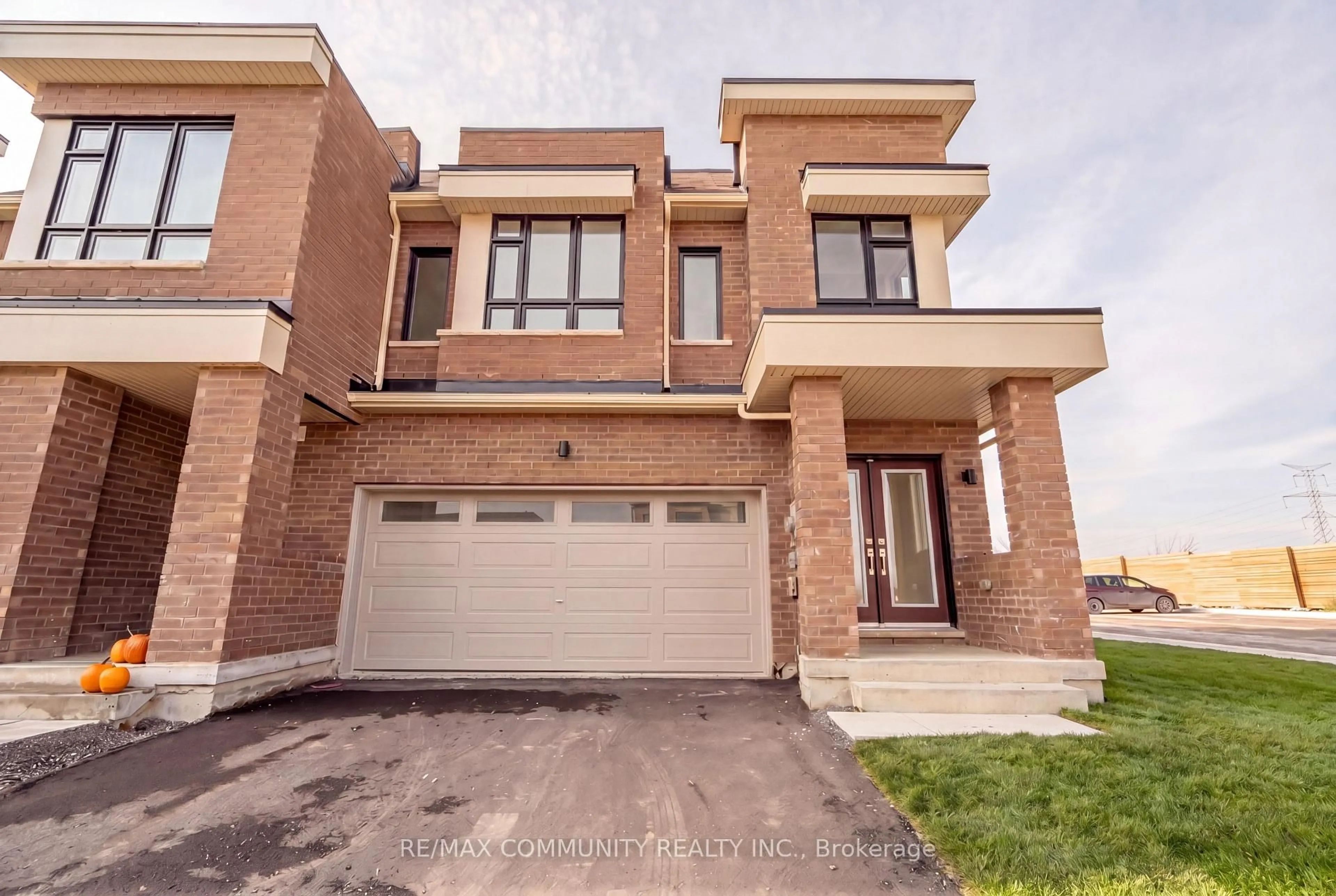 Home with brick exterior material, street for 101 Sailors Landing, Clarington Ontario L1C 7G4