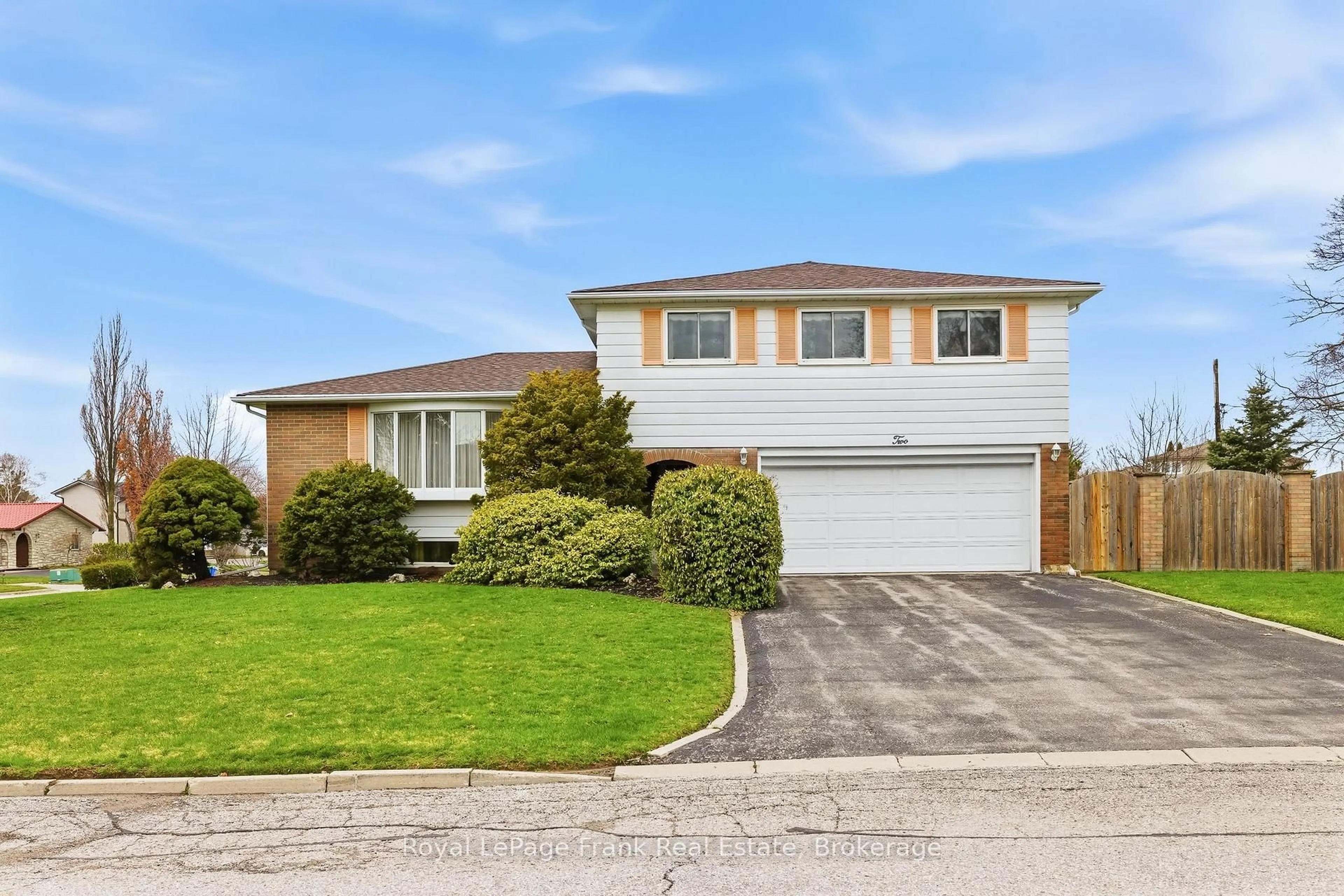 Home with vinyl exterior material, street for 2 Callen Crt, Ajax Ontario L1S 3B1