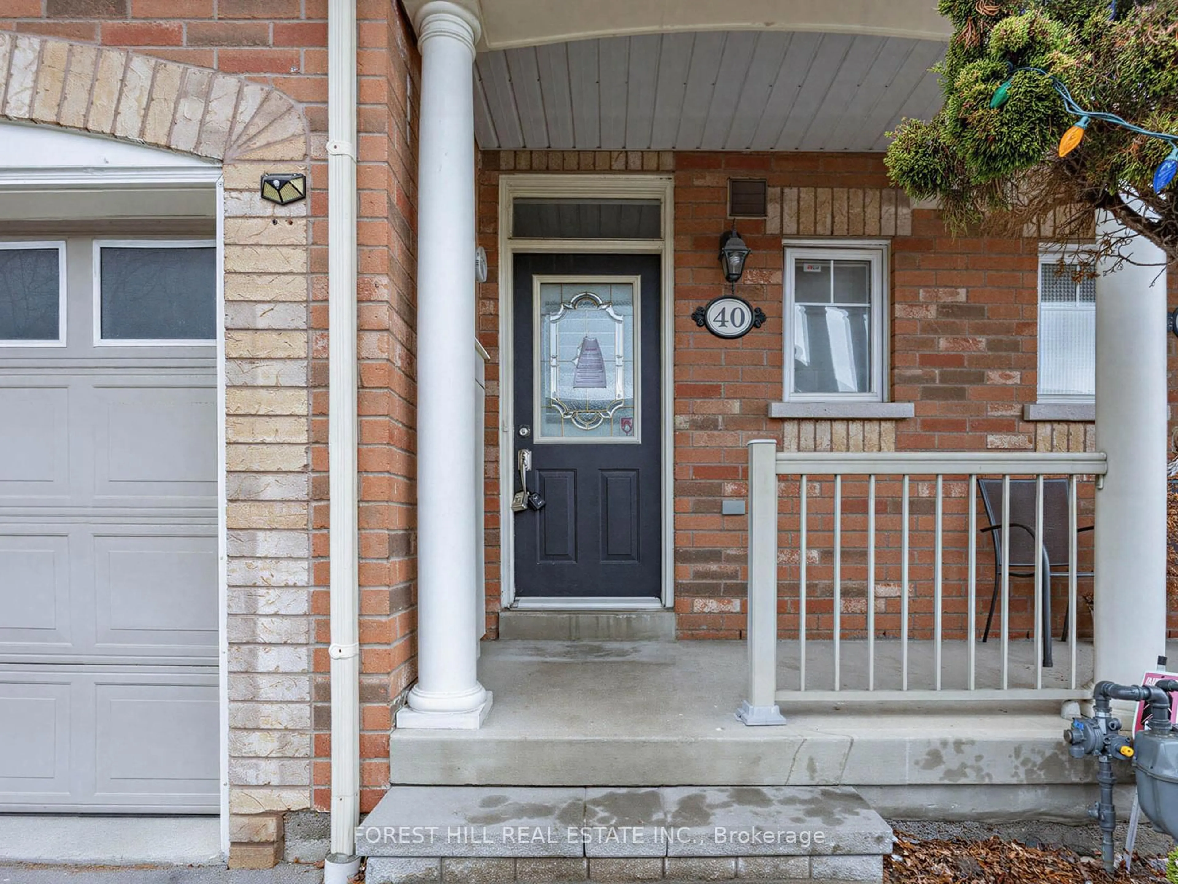 Indoor entryway for 40 Croker Dr, Ajax Ontario L1S 7T3