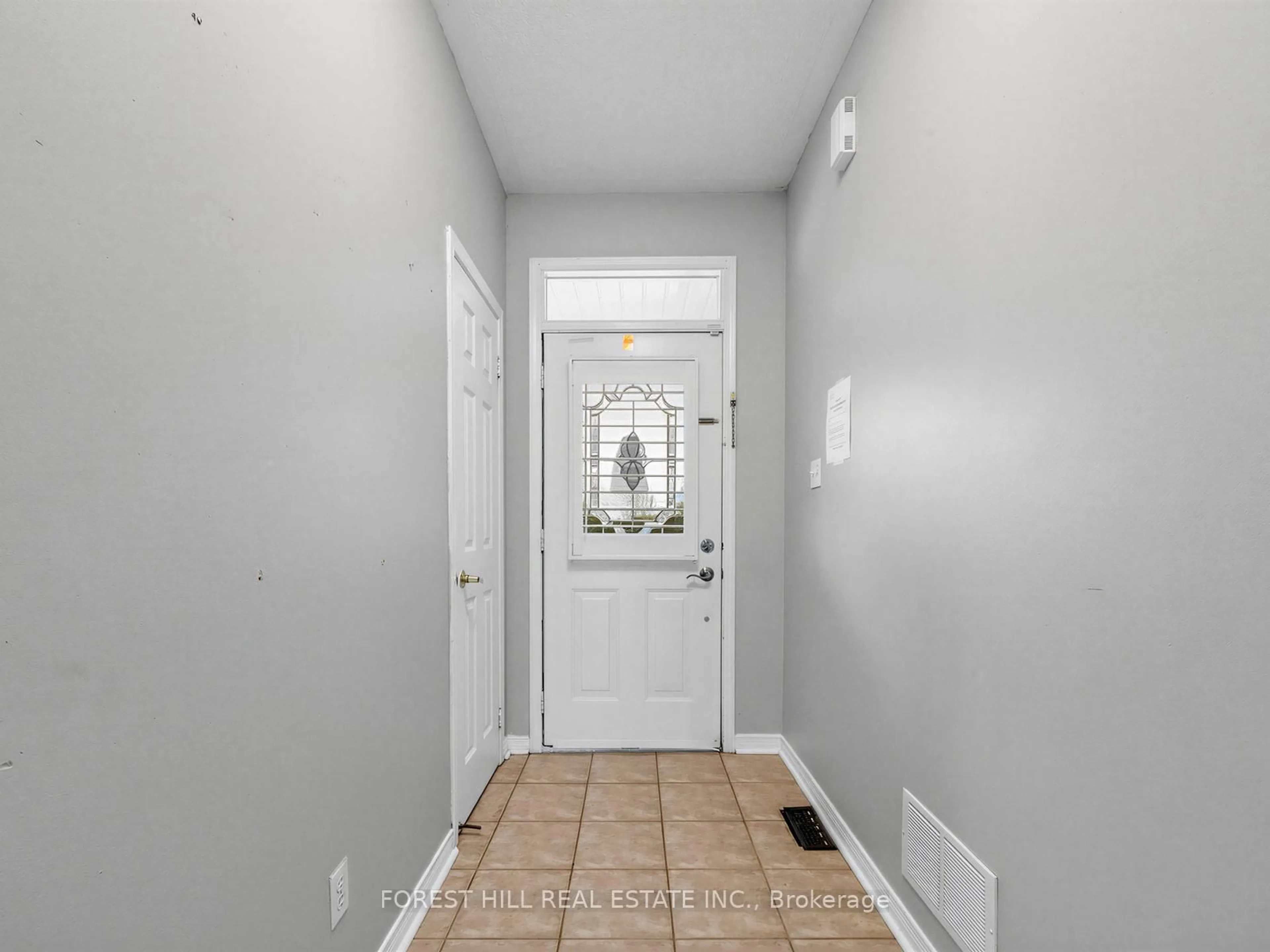 Indoor entryway for 40 Croker Dr, Ajax Ontario L1S 7T3