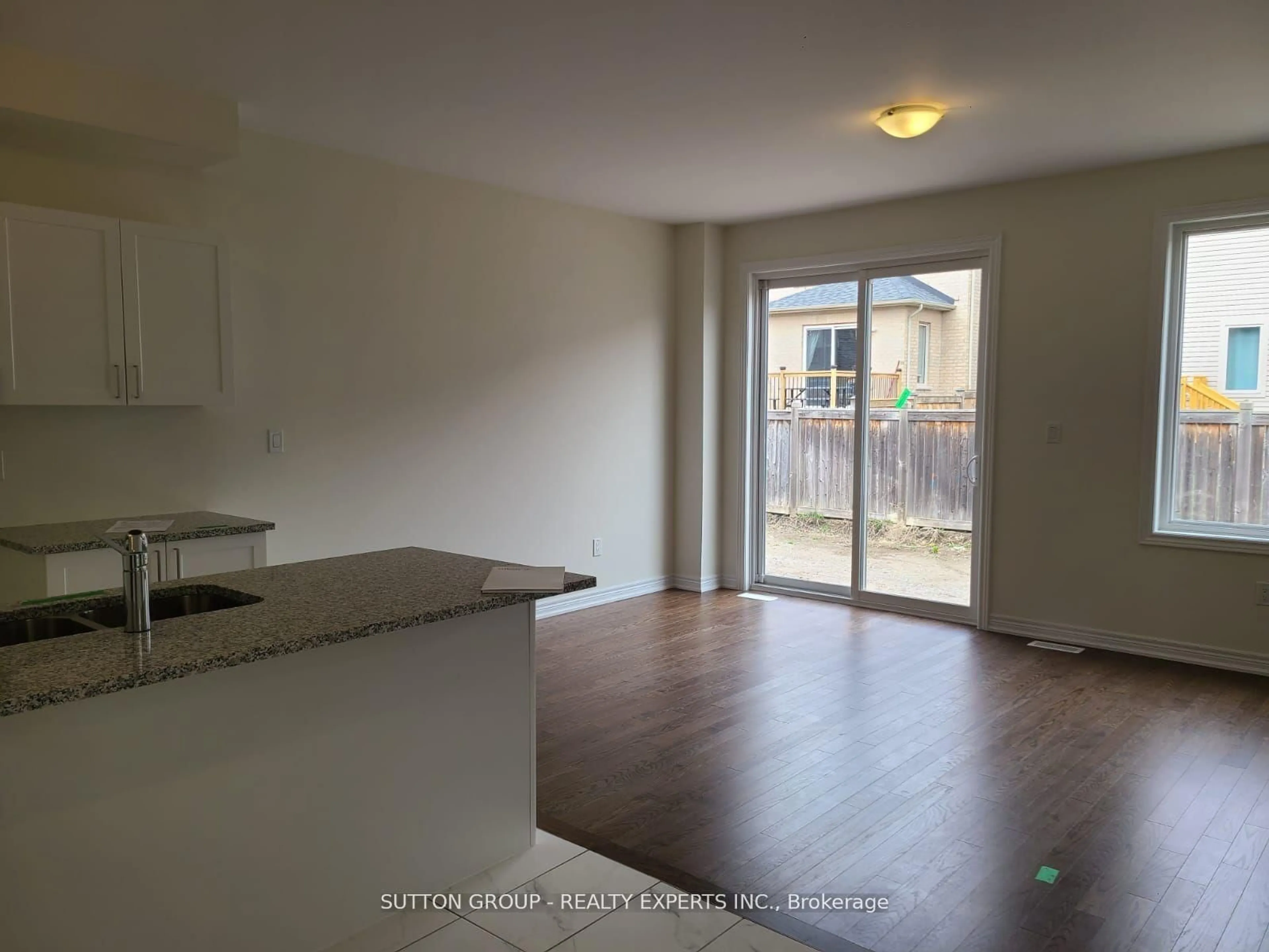 A pic of a room for 130 Ice Palace Cres, Oshawa Ontario L1H 7K4