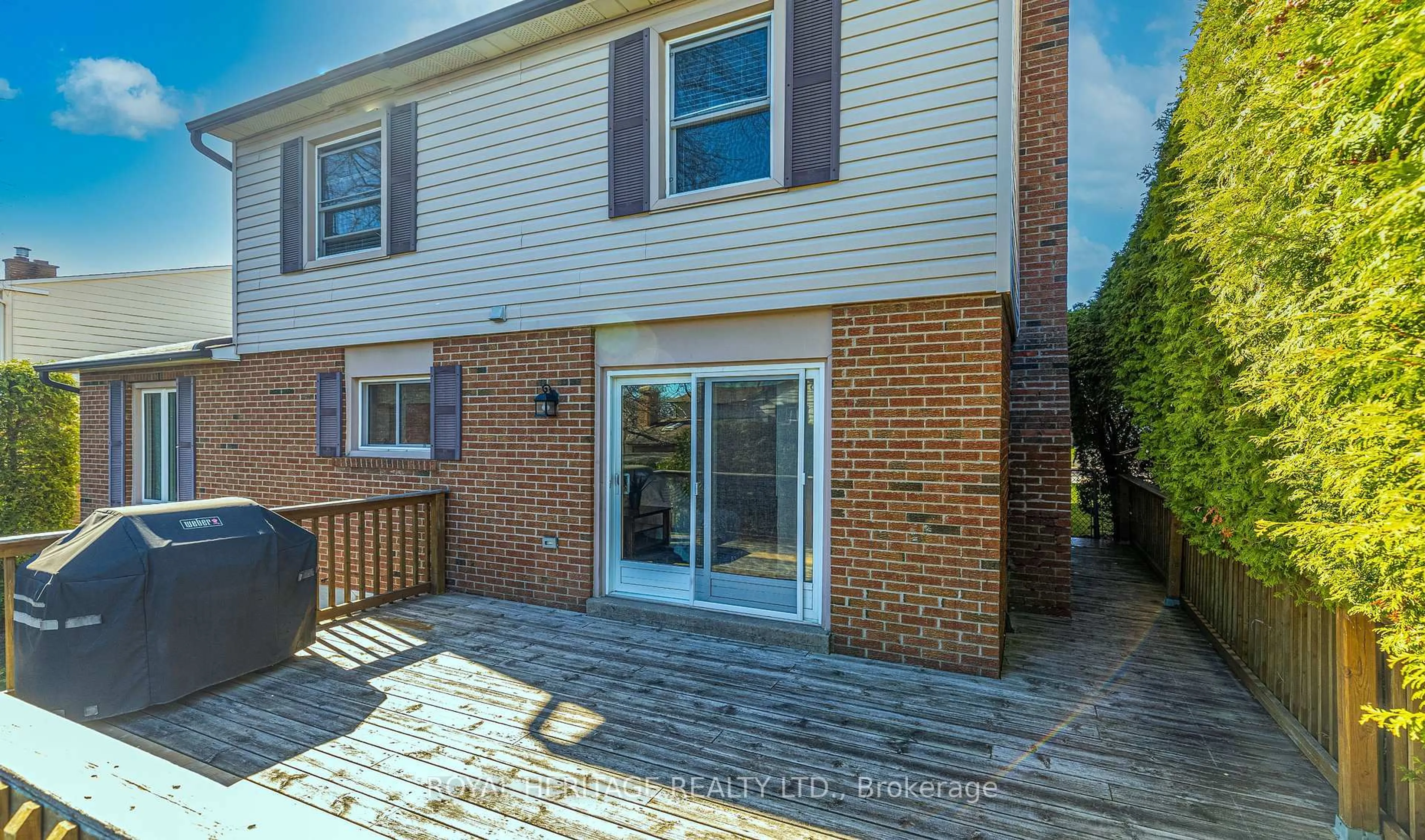 Home with brick exterior material, unknown for 53 Teresa Dr, Whitby Ontario L1N 6H9