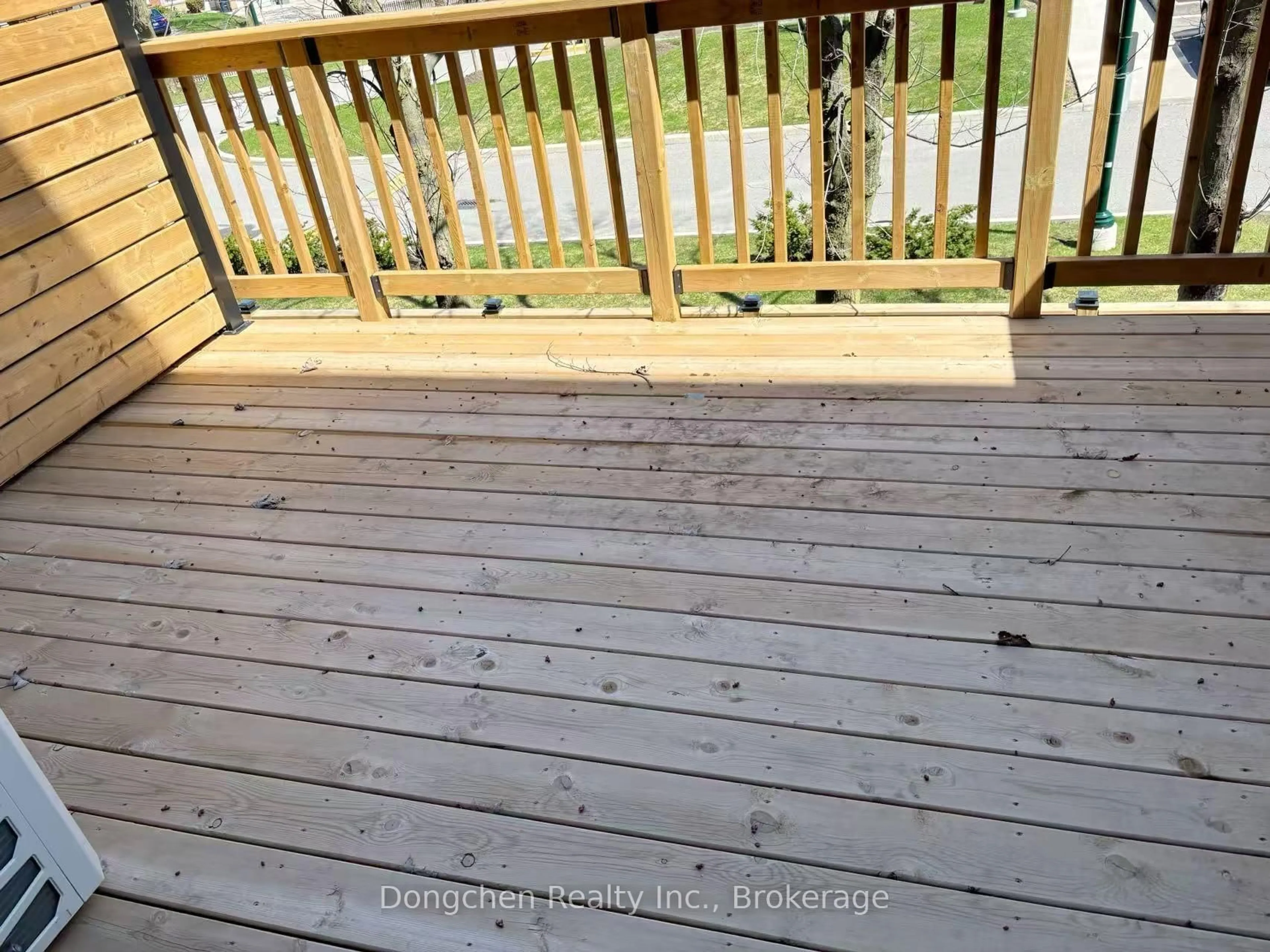 Patio, unknown for 15 Calamint Lane, Toronto Ontario M1W 2H1