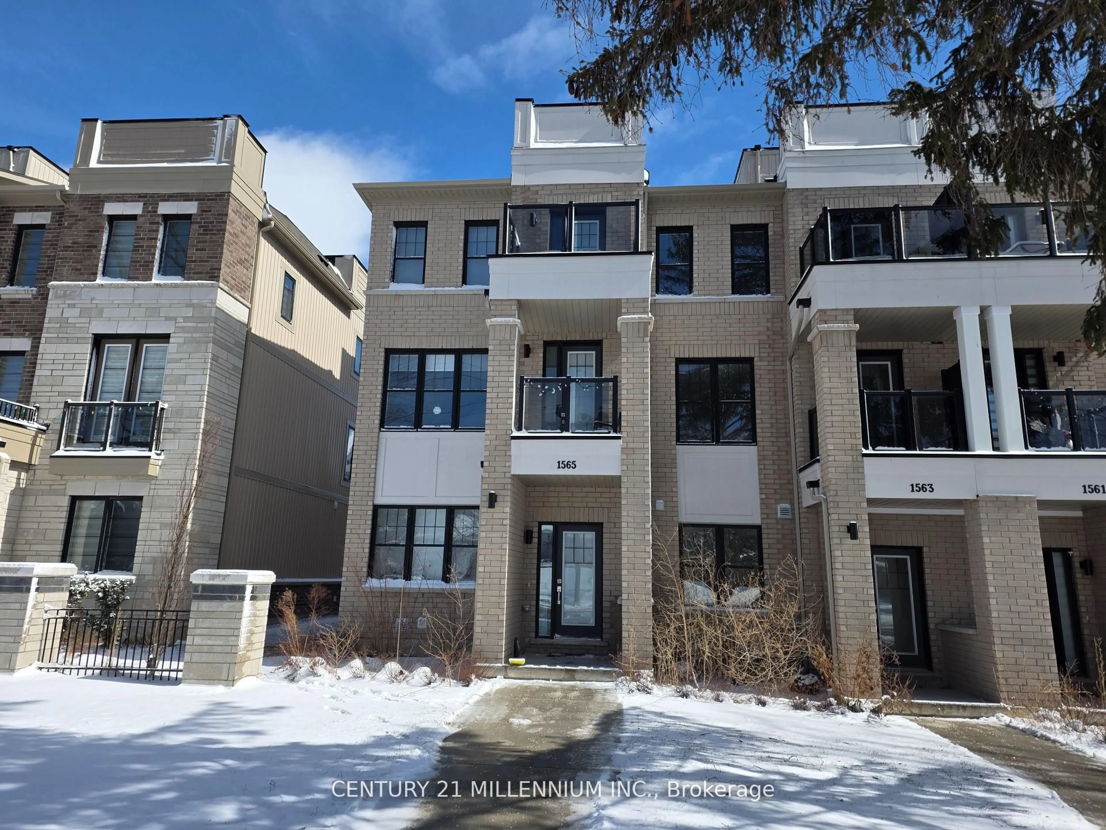 Unknown for 1565 Green Rd, Clarington Ontario L1C 7E5