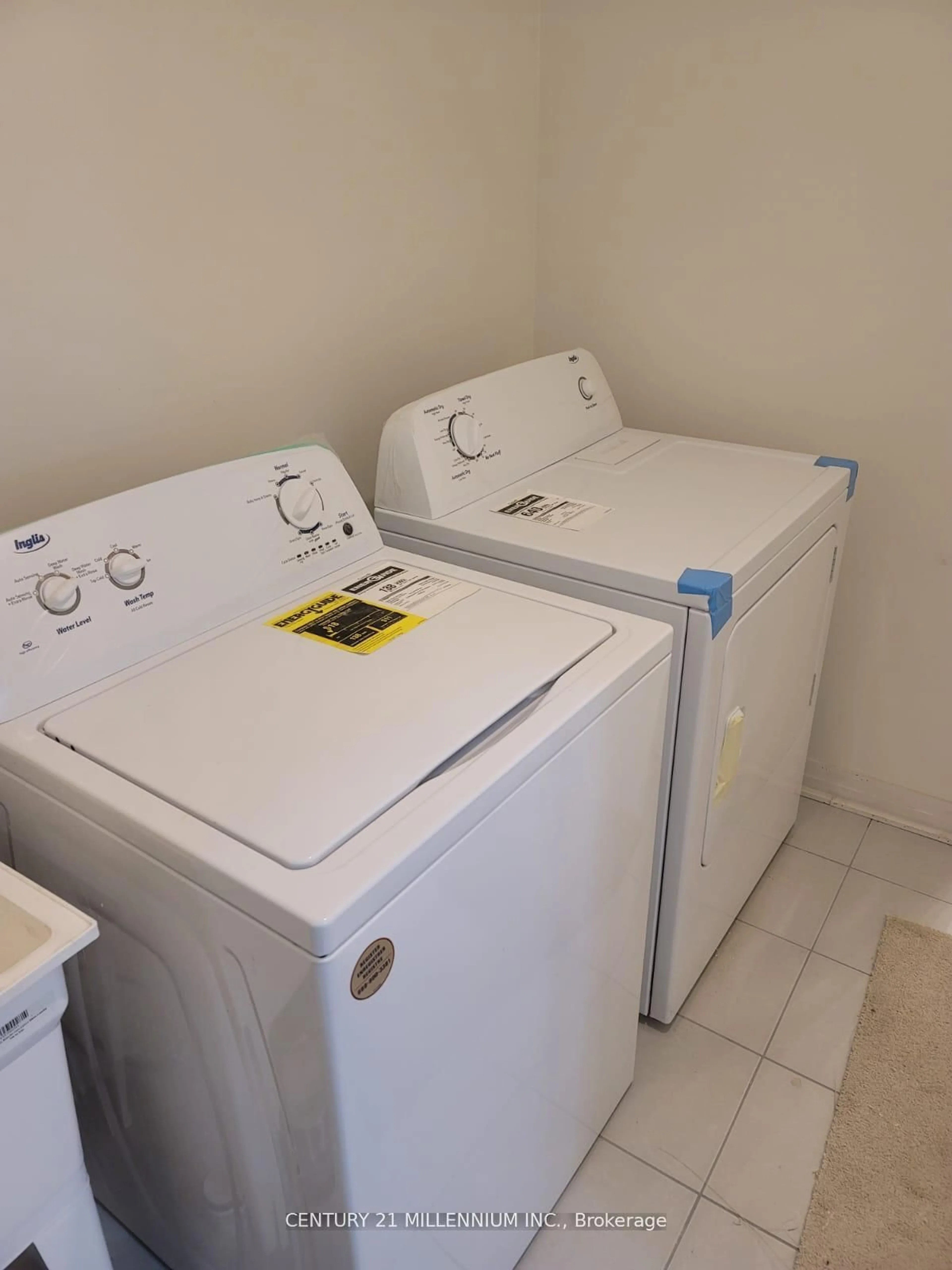 Laundry room for 1565 Green Rd, Clarington Ontario L1C 7E5