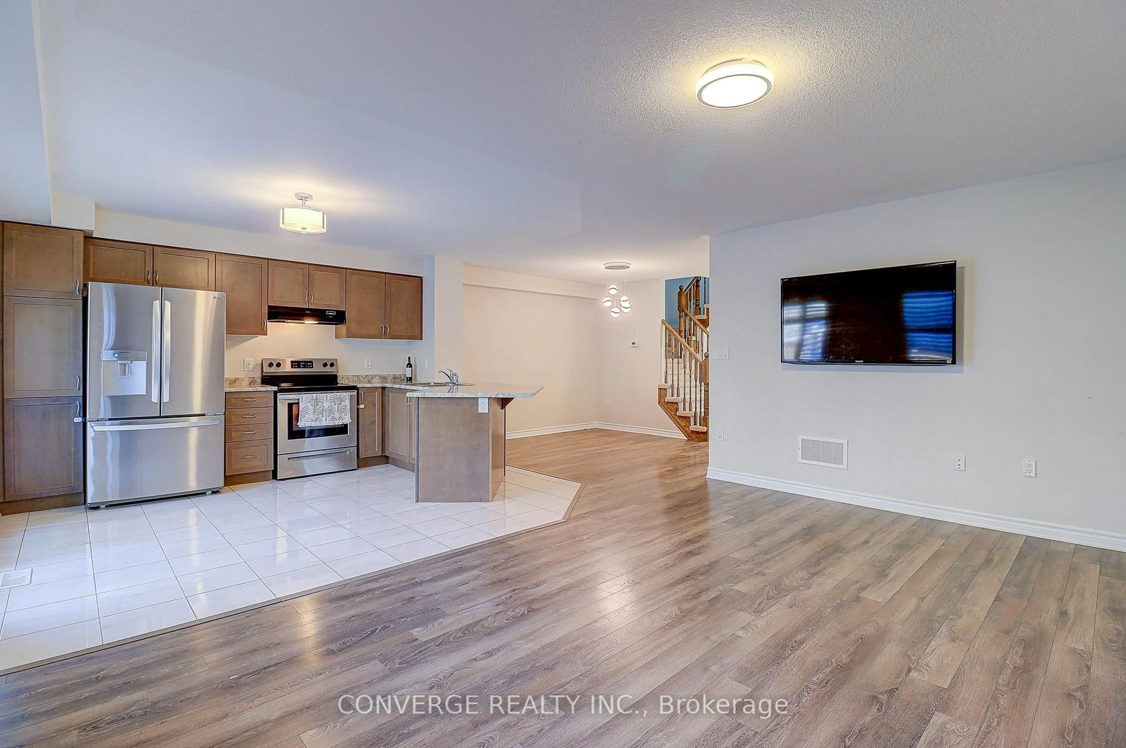 Open concept kitchen, unknown for 2434 Moonlight Cres, Pickering Ontario L1X 0E9