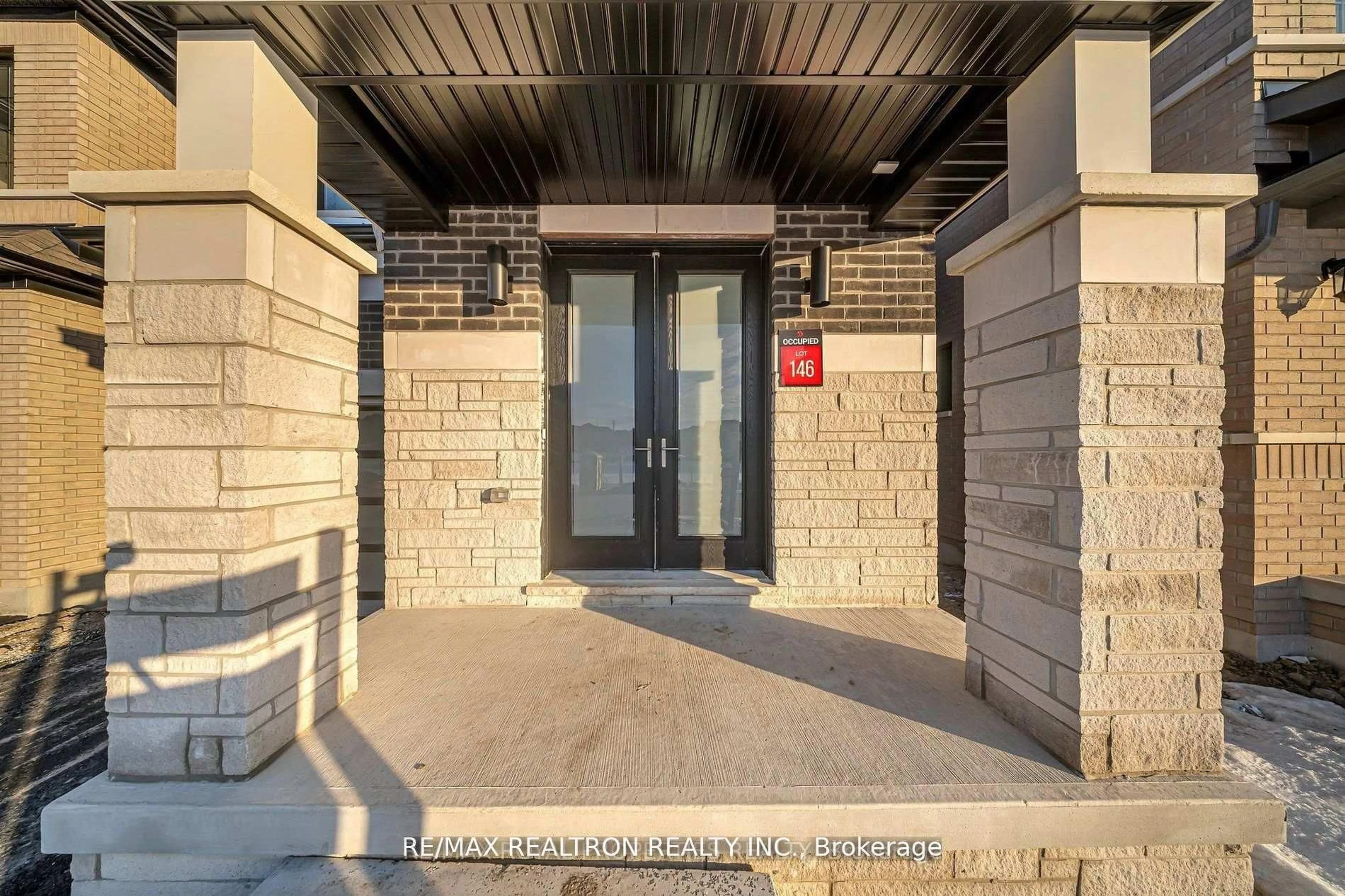 Unknown for 1053 Zircon Manr, Pickering Ontario L1X 0P9