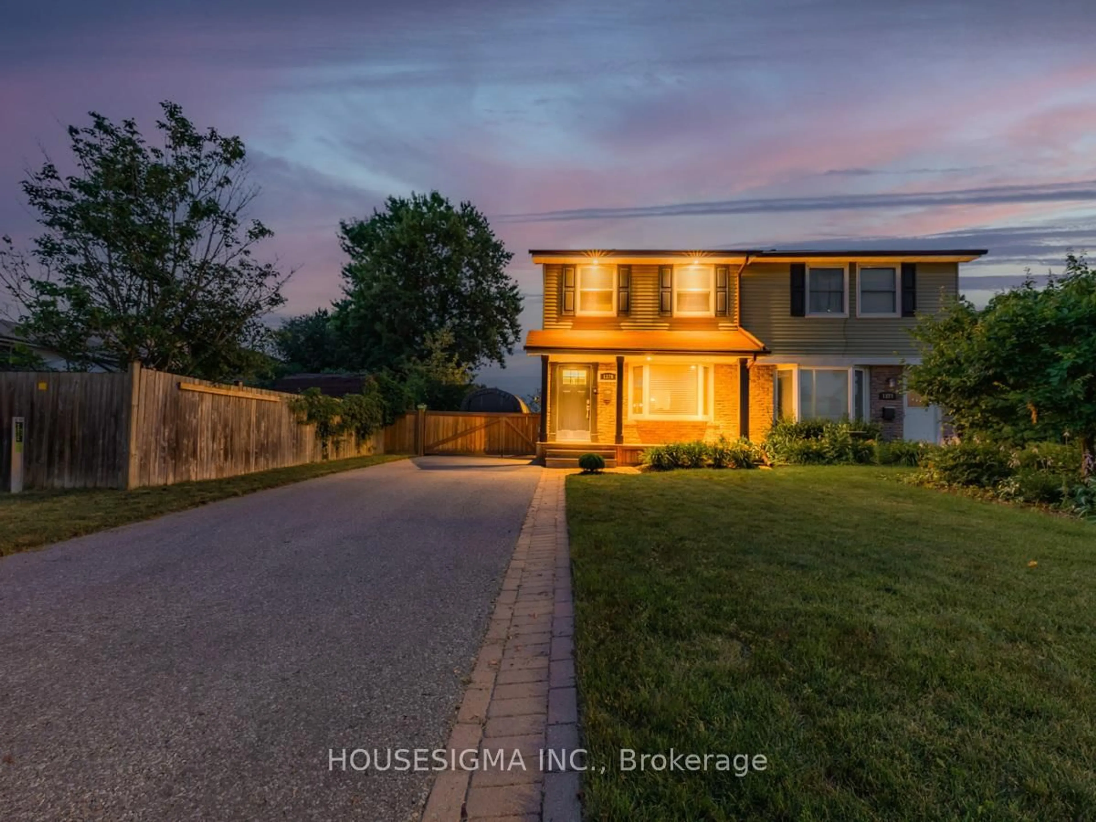 Home with brick exterior material, street for 1379 Orlando Crt, Oshawa Ontario L1G 6T8