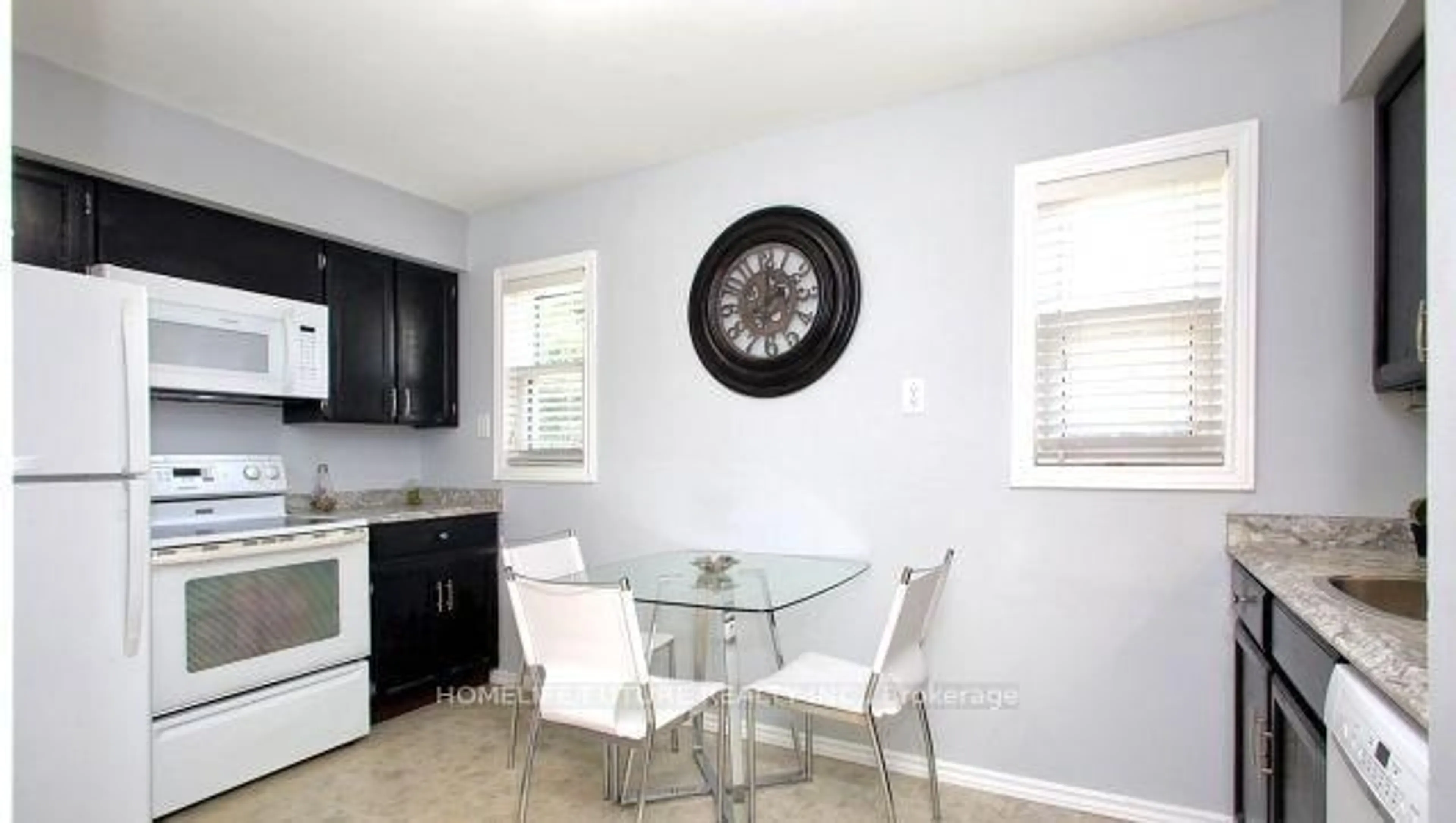 Dining room, unknown for 102 Kings Cres, Ajax Ontario L1S 2M7
