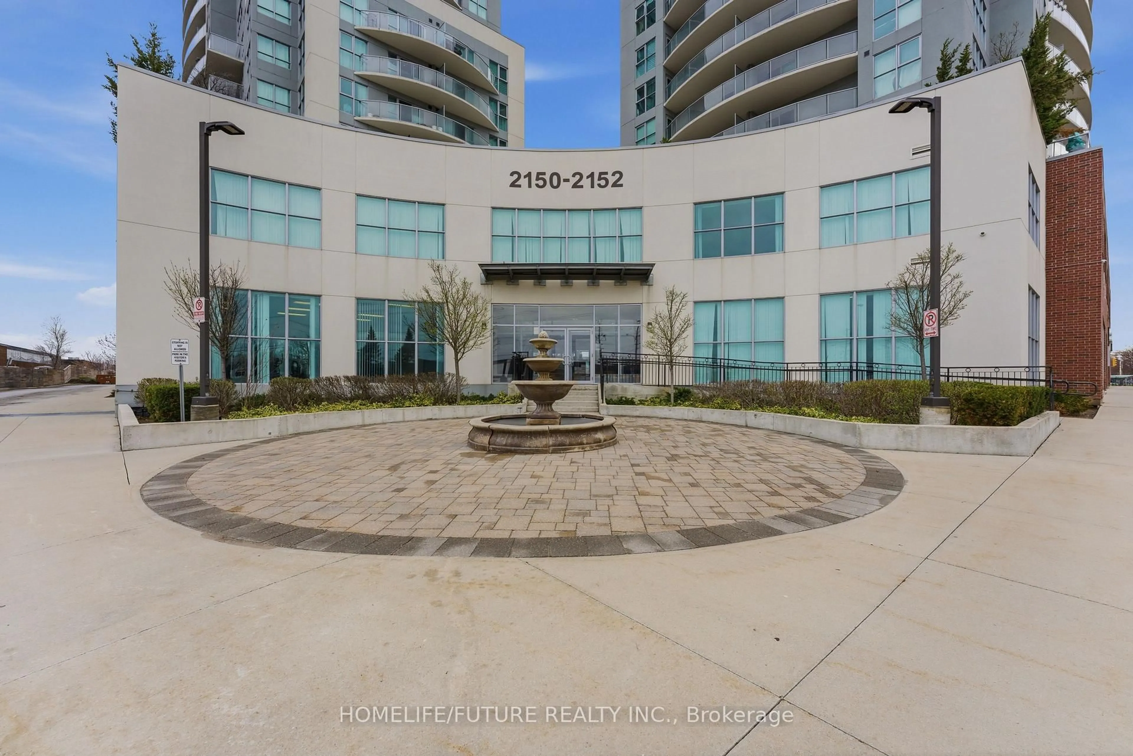 A pic from outside/outdoor area/front of a property/back of a property/a pic from drone, unknown for 2152 Lawrence Ave #509, Toronto Ontario M1R 0B5