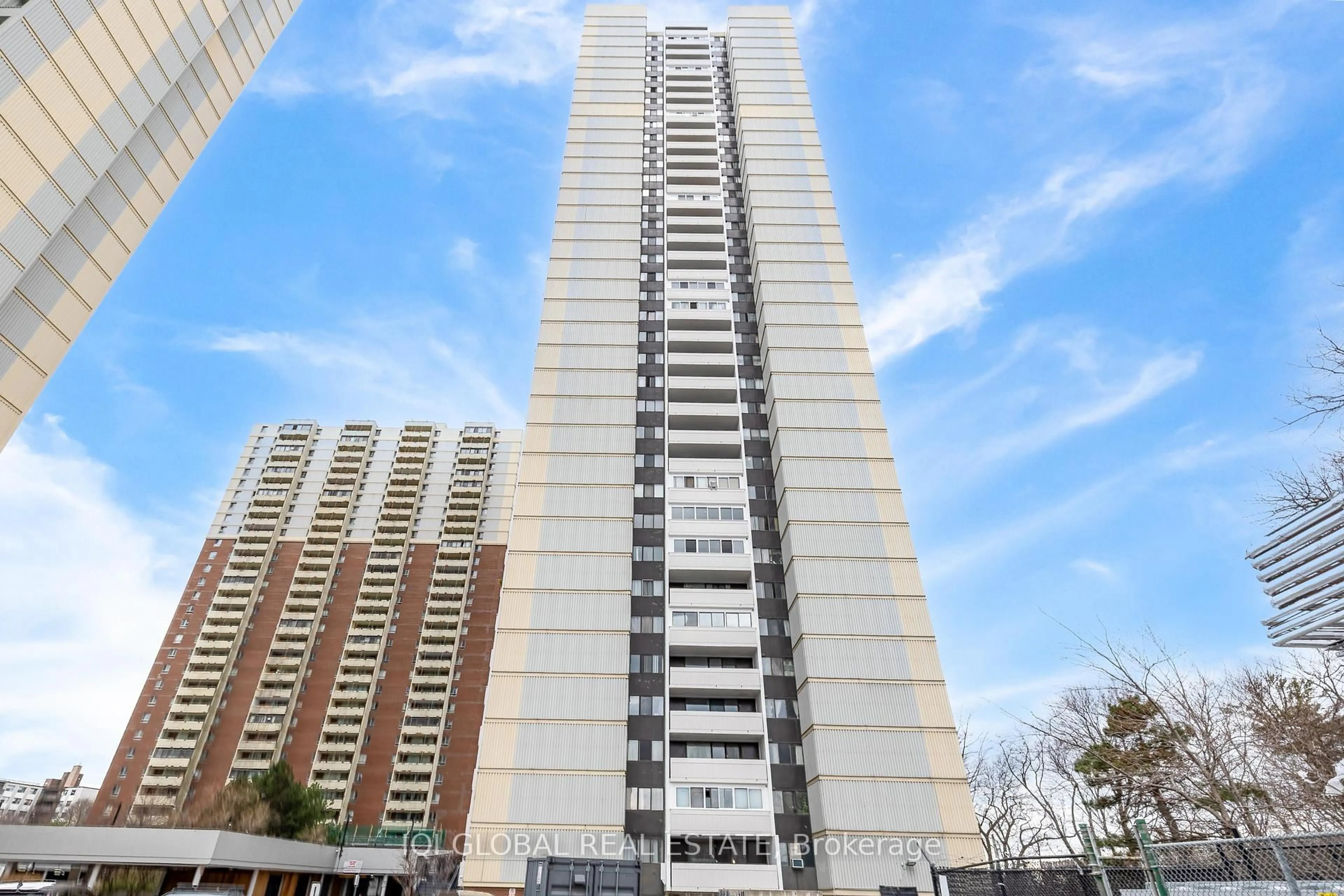 Unknown for 3 Massey Sq #2407, Toronto Ontario M4C 5L5