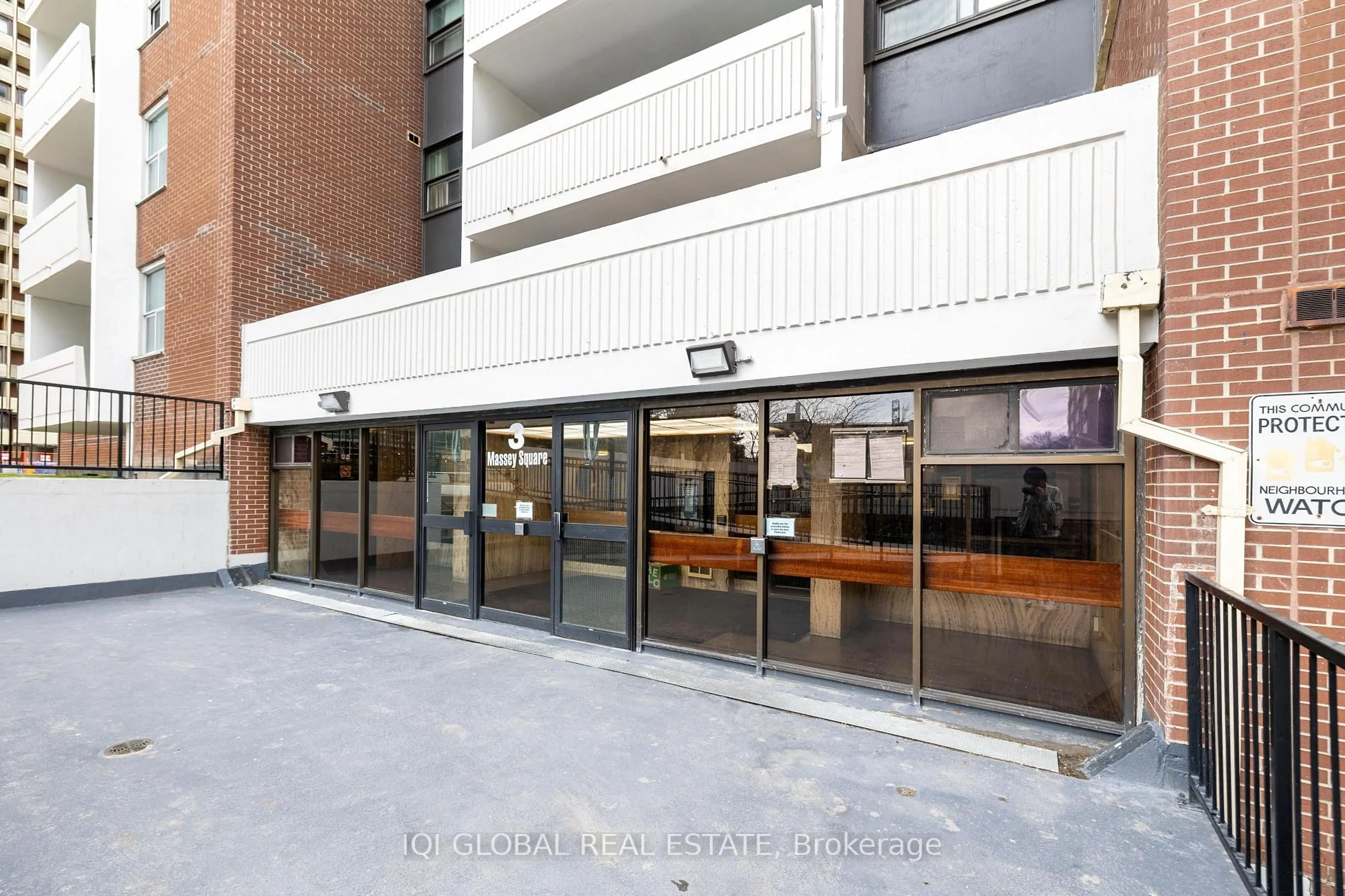 Indoor foyer for 3 Massey Sq #2407, Toronto Ontario M4C 5L5