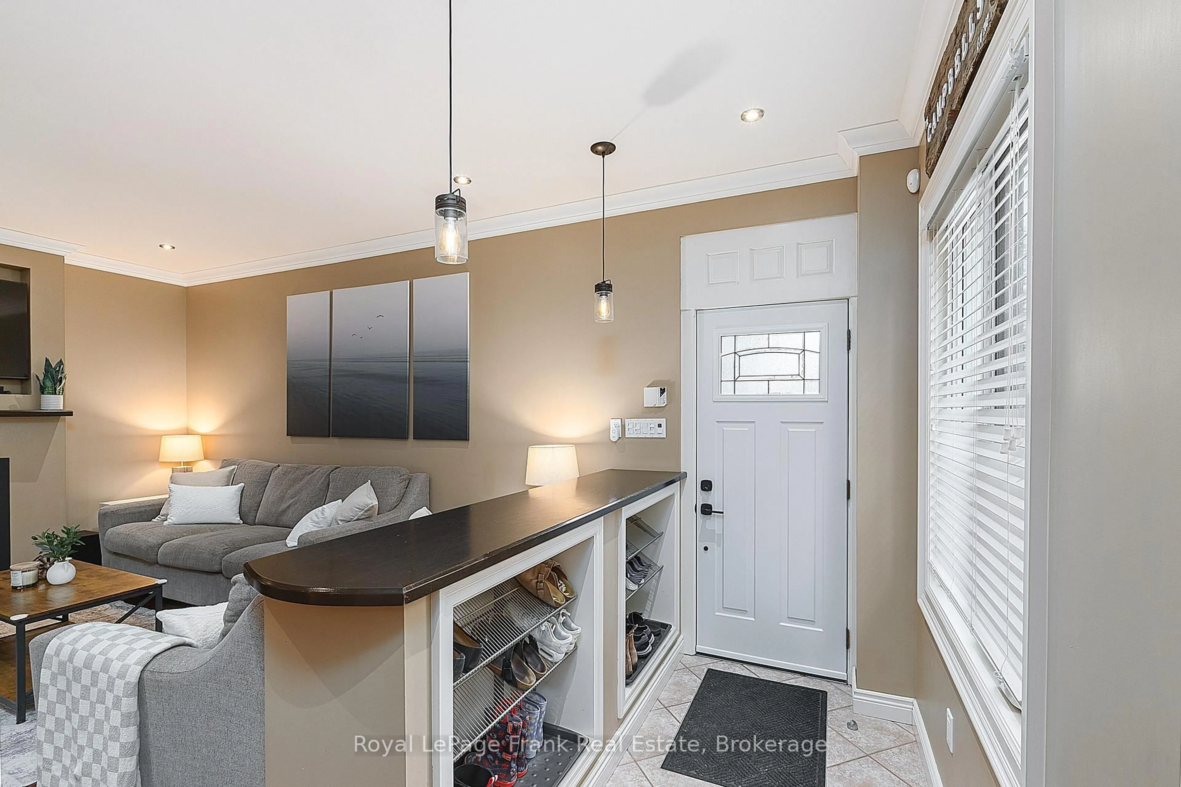 Open concept kitchen, ceramic/tile floor for 180 Chatfield Dr, Ajax Ontario L1T 2H7