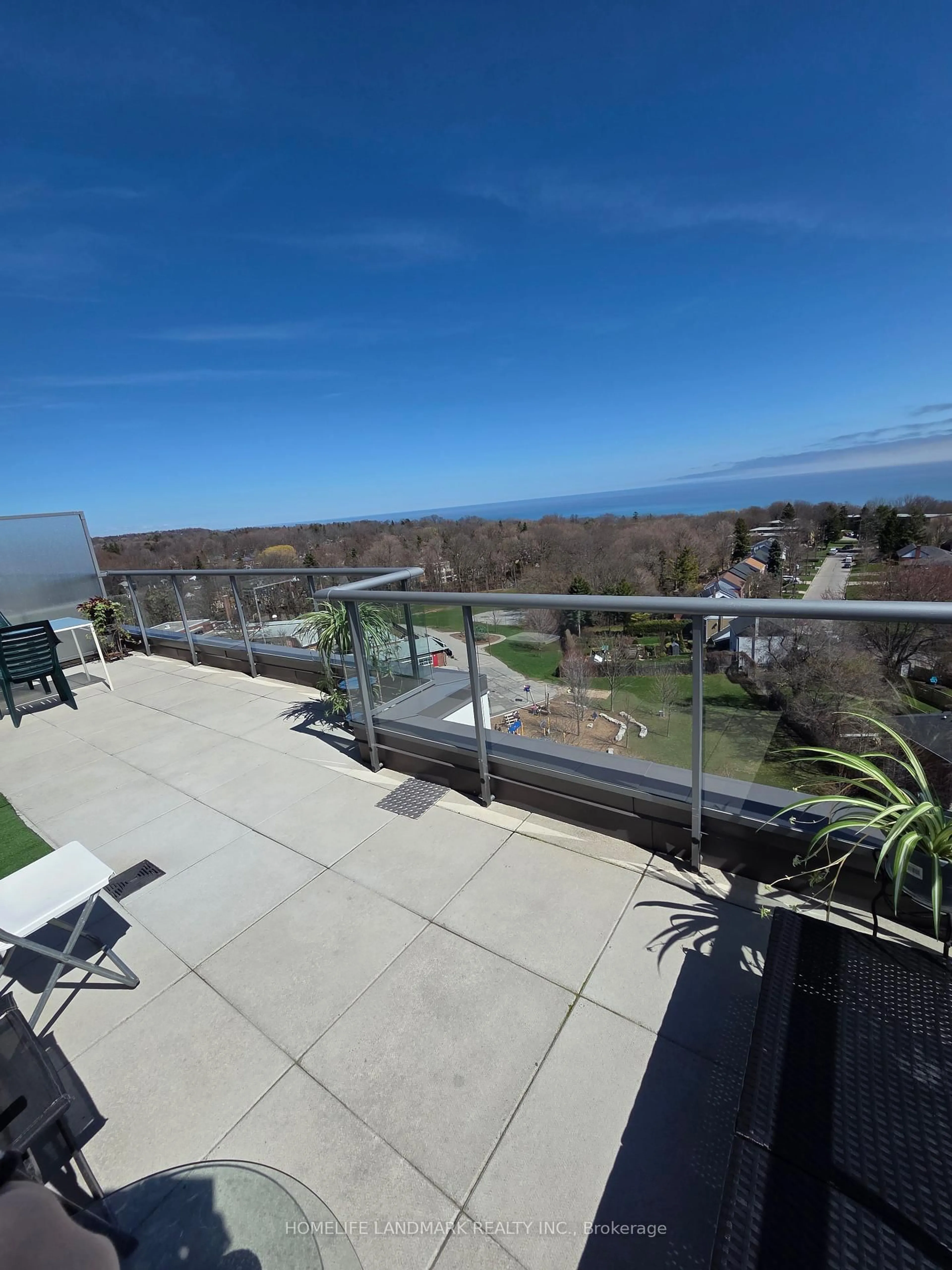 A pic from outside/outdoor area/front of a property/back of a property/a pic from drone, water/lake/river/ocean view for 22 EAST HAVEN Dr #1113, Toronto Ontario M1M 1N1