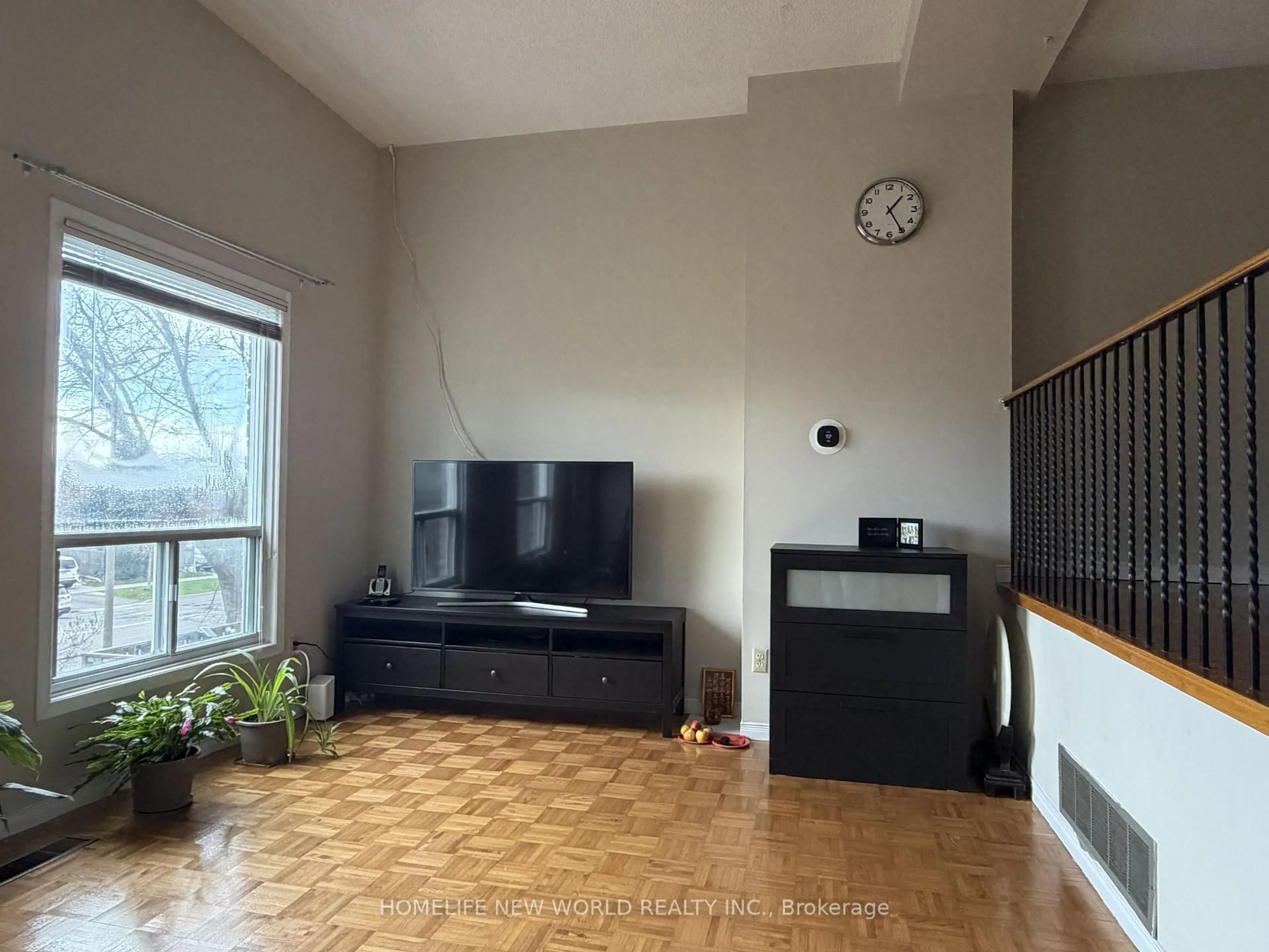 Unknown for 1121 Sandhurst Circ #35, Toronto Ontario M1V 1V4