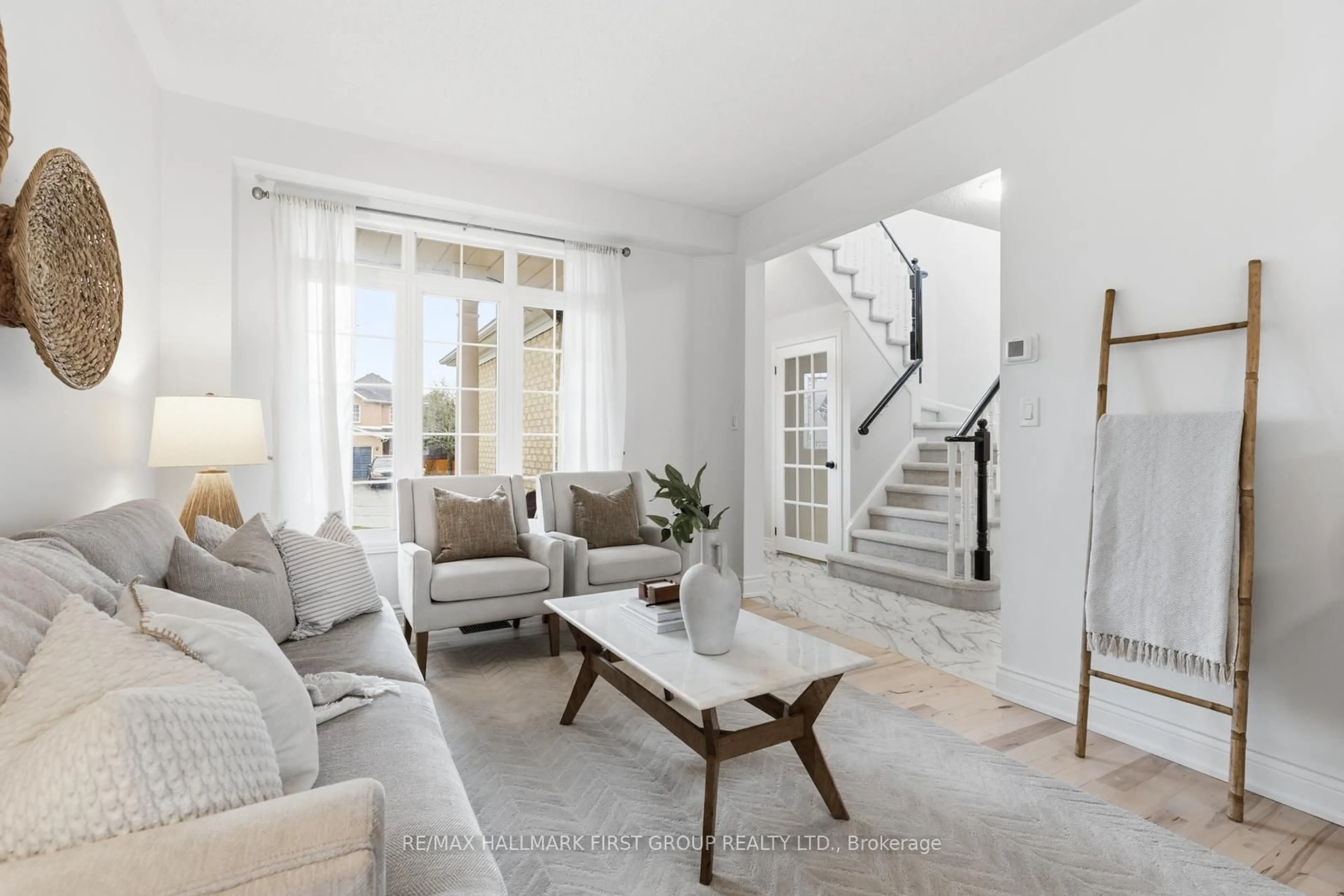 Living room with furniture, unknown for 1143 Timberland Cres, Oshawa Ontario L1K 2K8