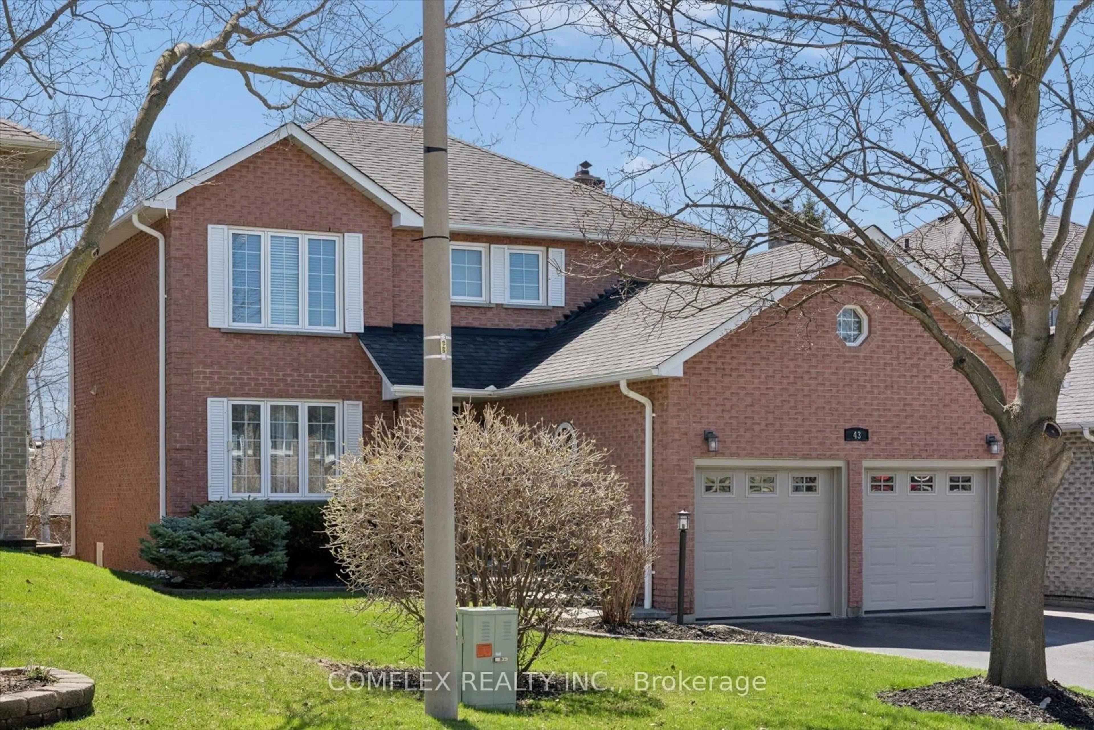Home with brick exterior material, street for 43 Waywell St, Whitby Ontario L1N 8P4