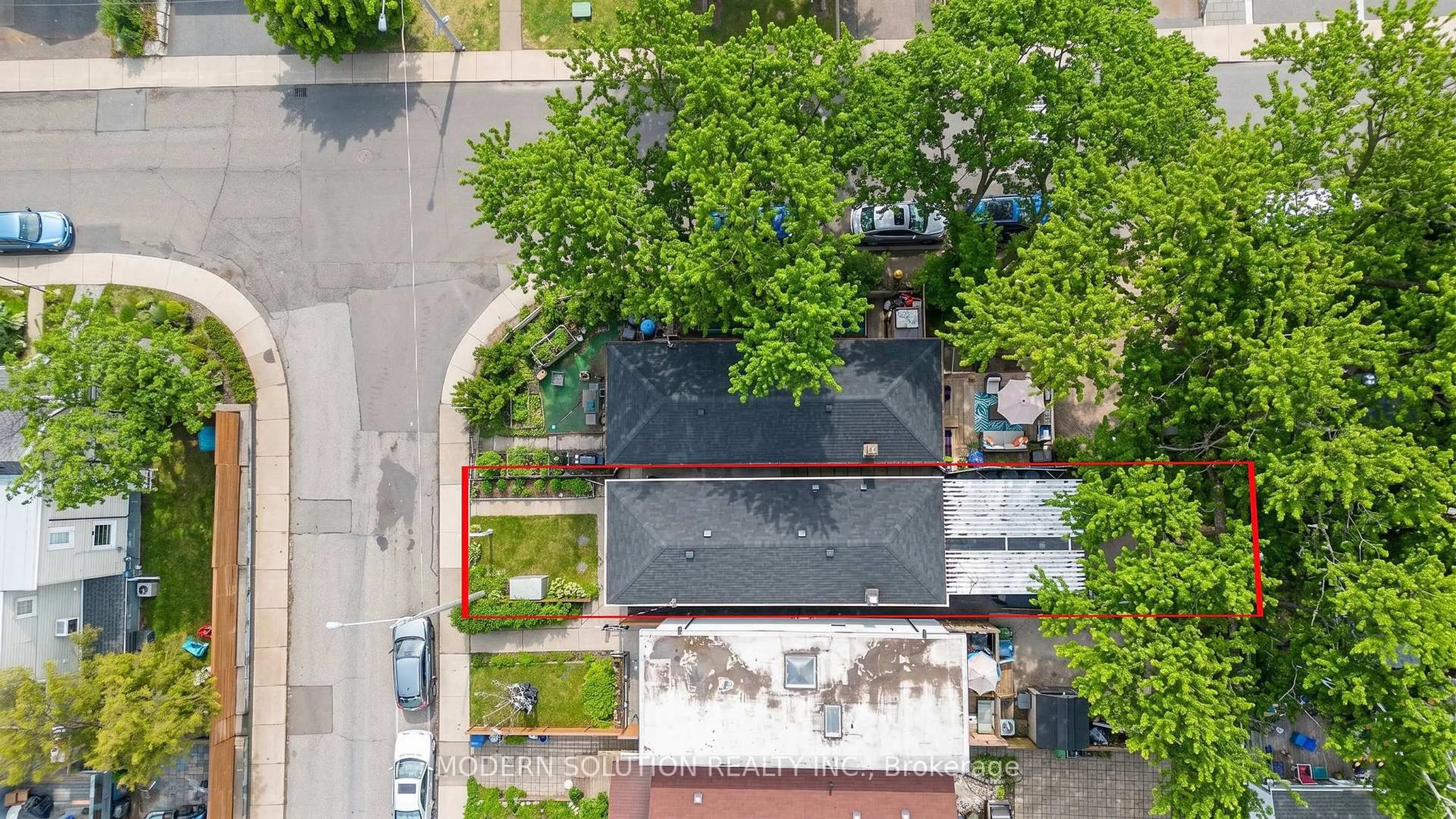 A pic from outside/outdoor area/front of a property/back of a property/a pic from drone, city buildings view from balcony for 741 Milverton Blvd, Toronto Ontario M4C 1Y3