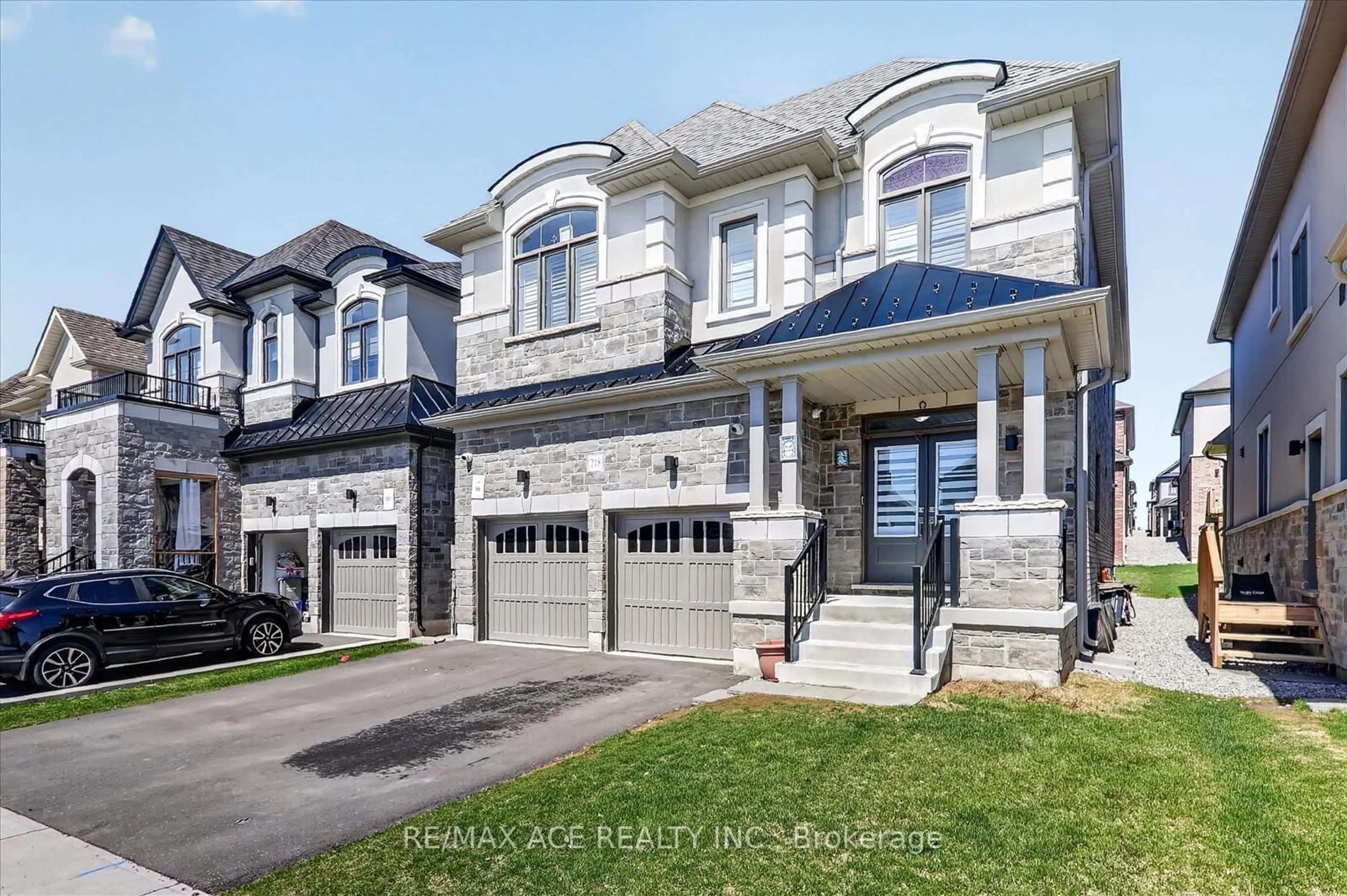 Home with brick exterior material, street for 218 Flood Ave, Clarington Ontario L1B 0W6