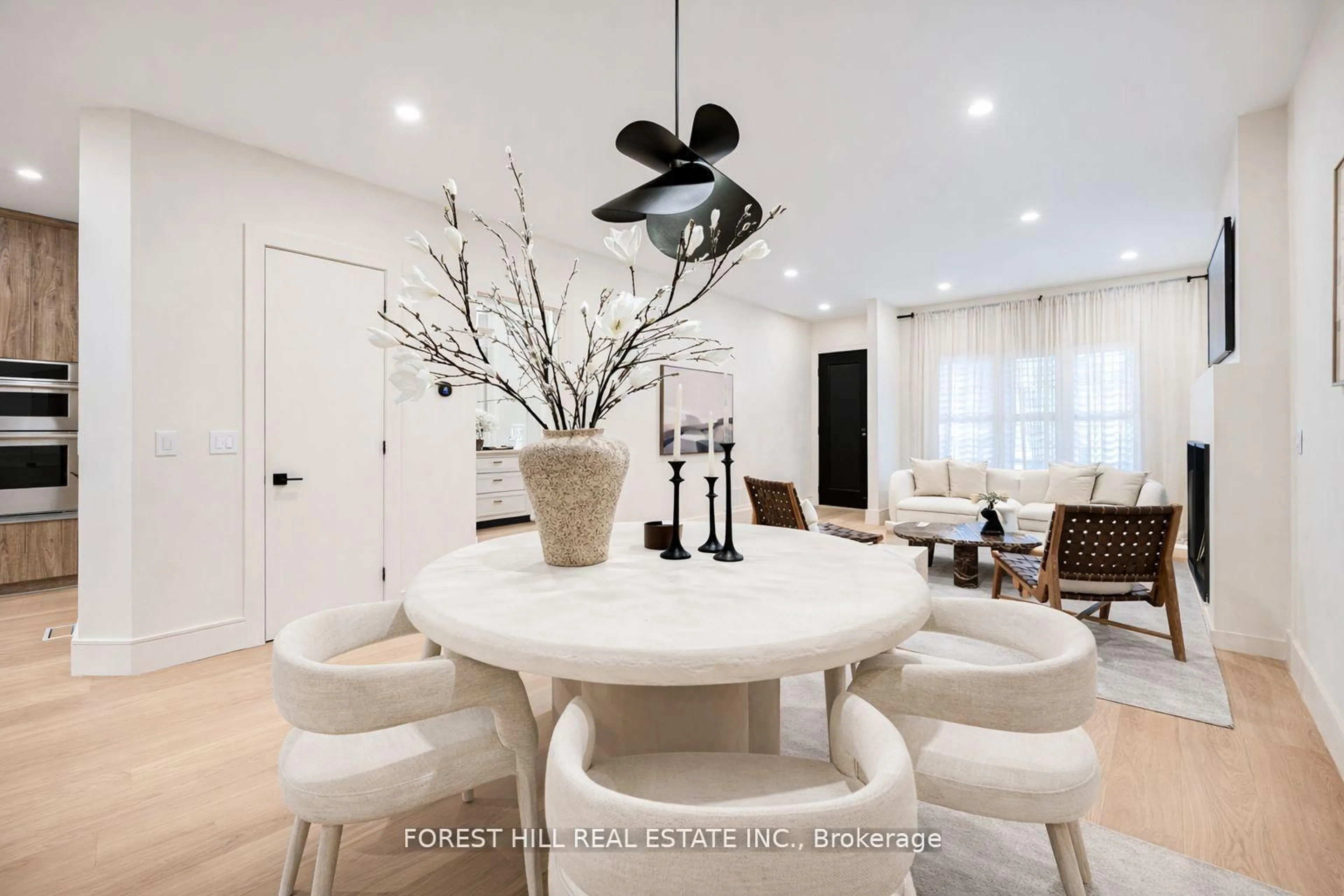 Dining room, unknown for 295 Strathmore Blvd, Toronto Ontario M4J 1P9