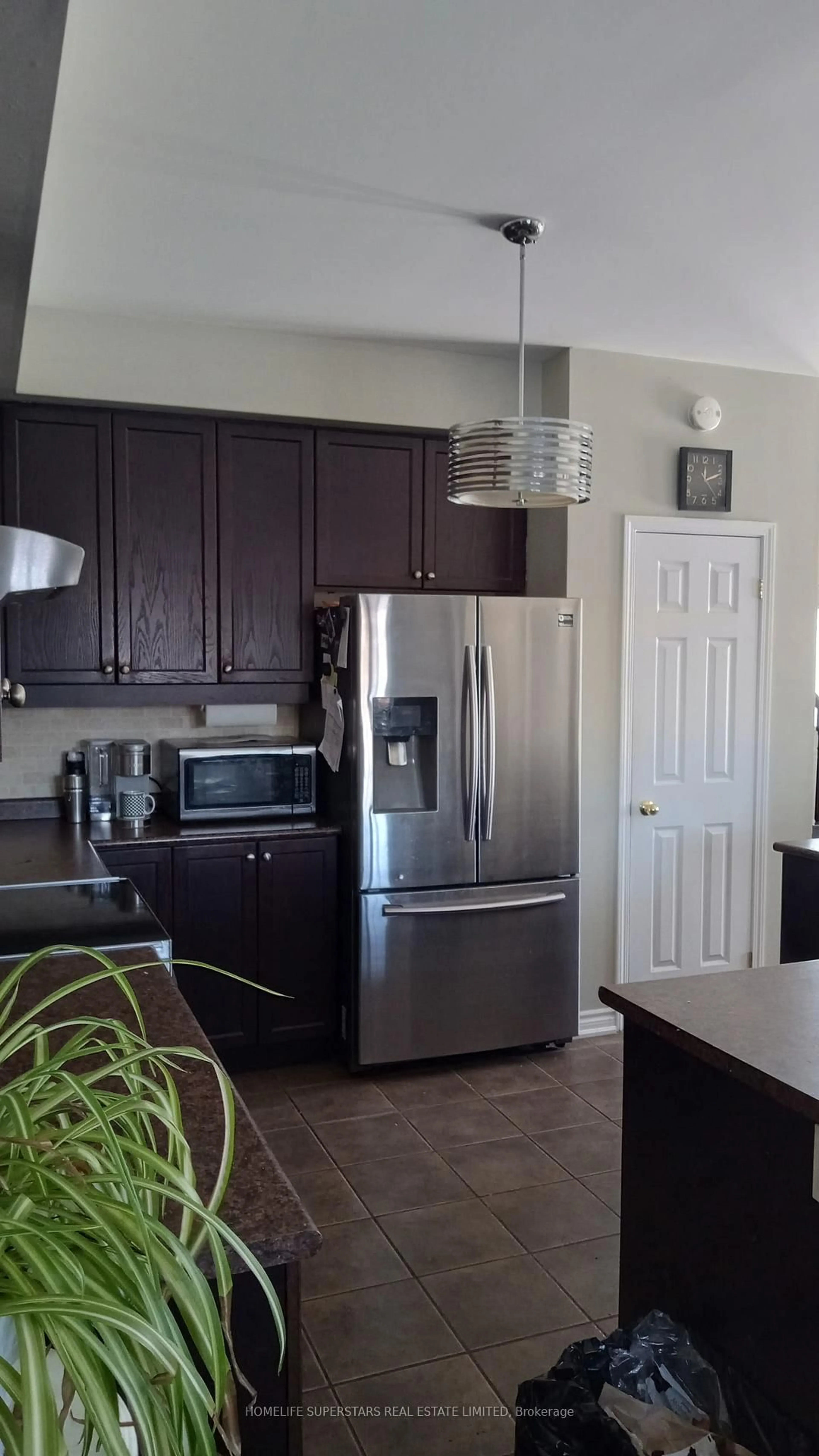 Open concept kitchen, unknown for 1316 Macinally Crt, Oshawa Ontario L1K 0B6